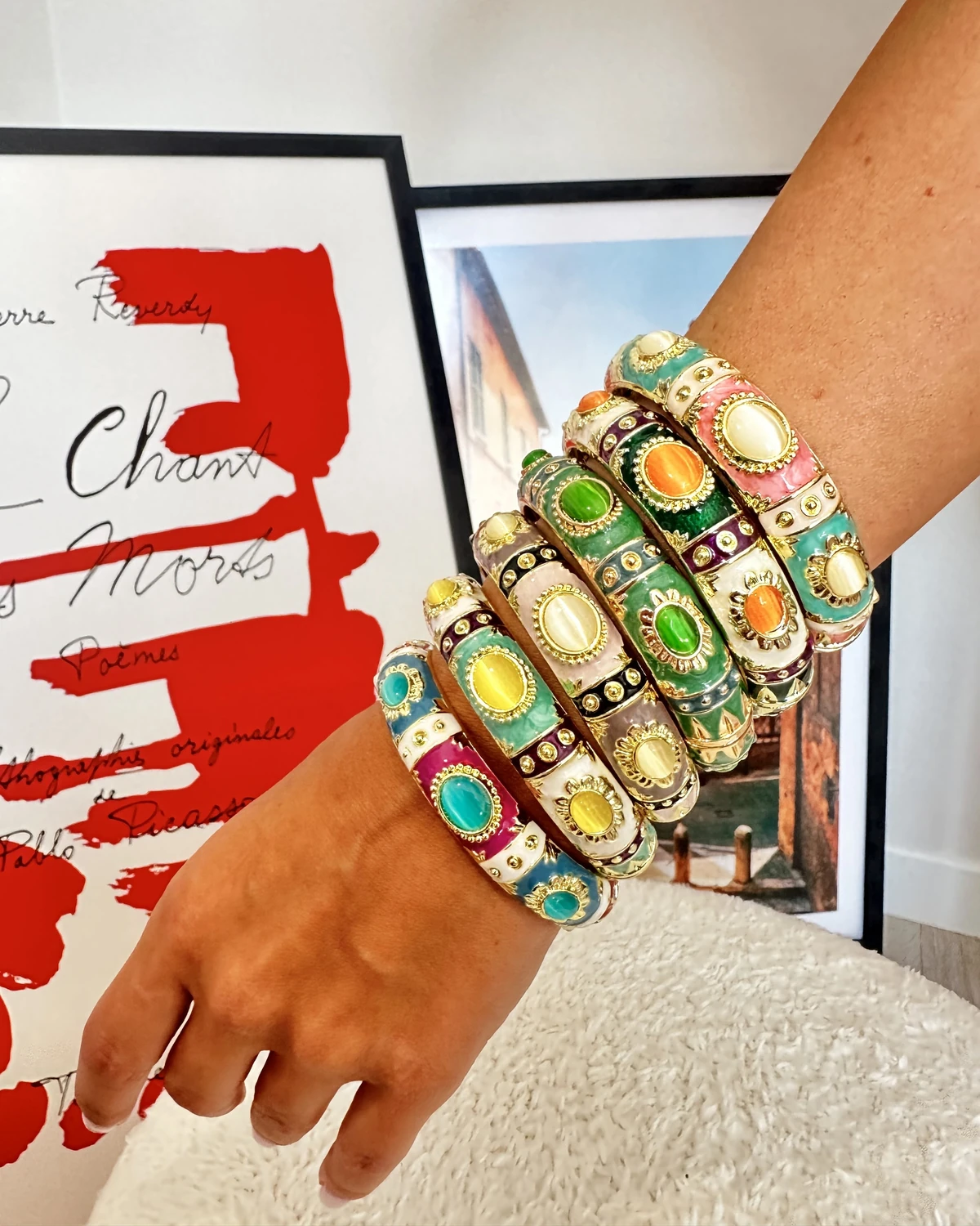 Emerald Gem – Yeşil Taşlı Kelepçe Bileklik