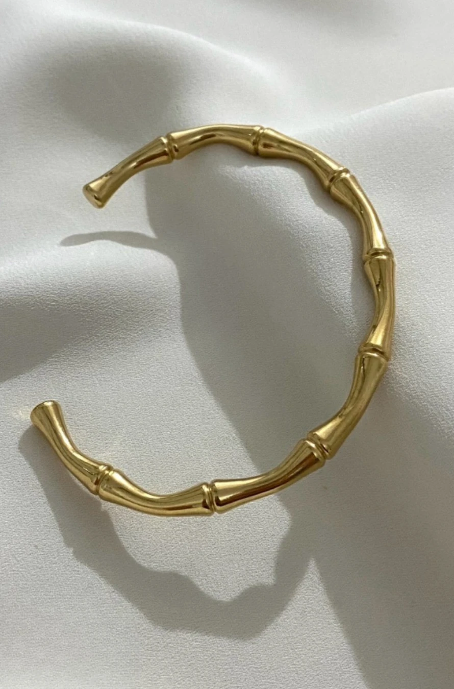 KARARMAZ ÇELİK ALTIN RENKLİ KELEPÇE