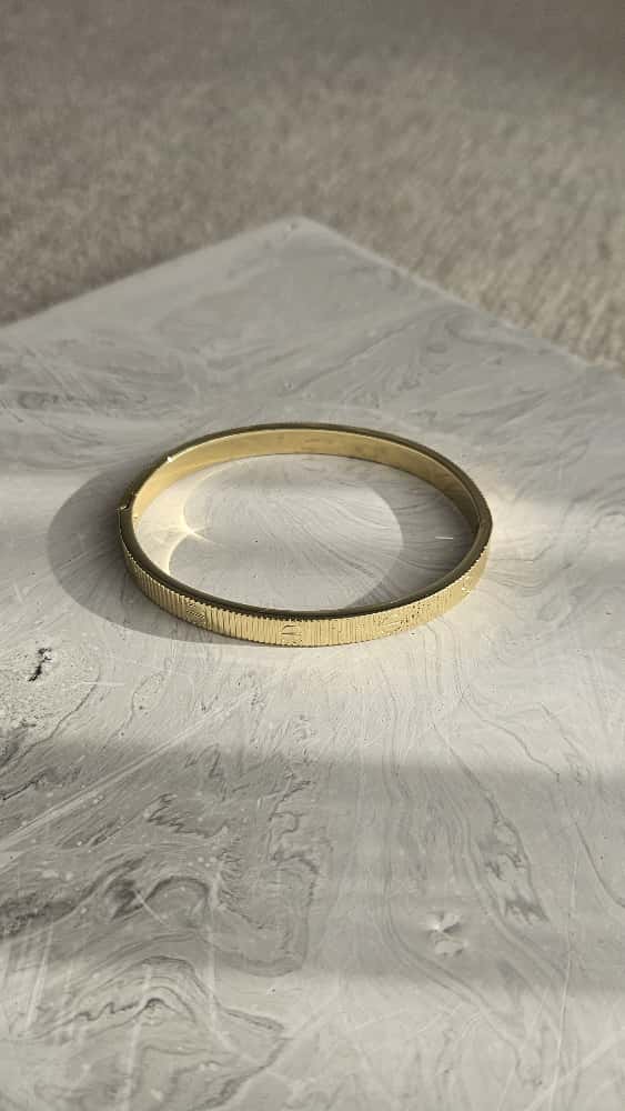 CARTER YENİ MODEL KARARMAZ ÇELİK ALTIN RENKLİ KELEPÇE