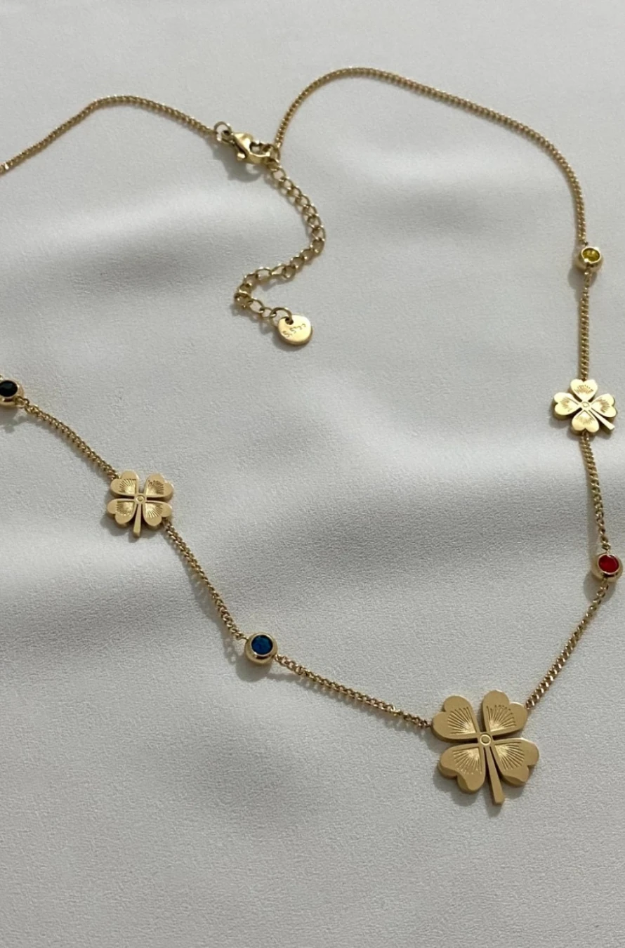 Yonca Charm Kararmaz Çelik Altın Renkli Kolye