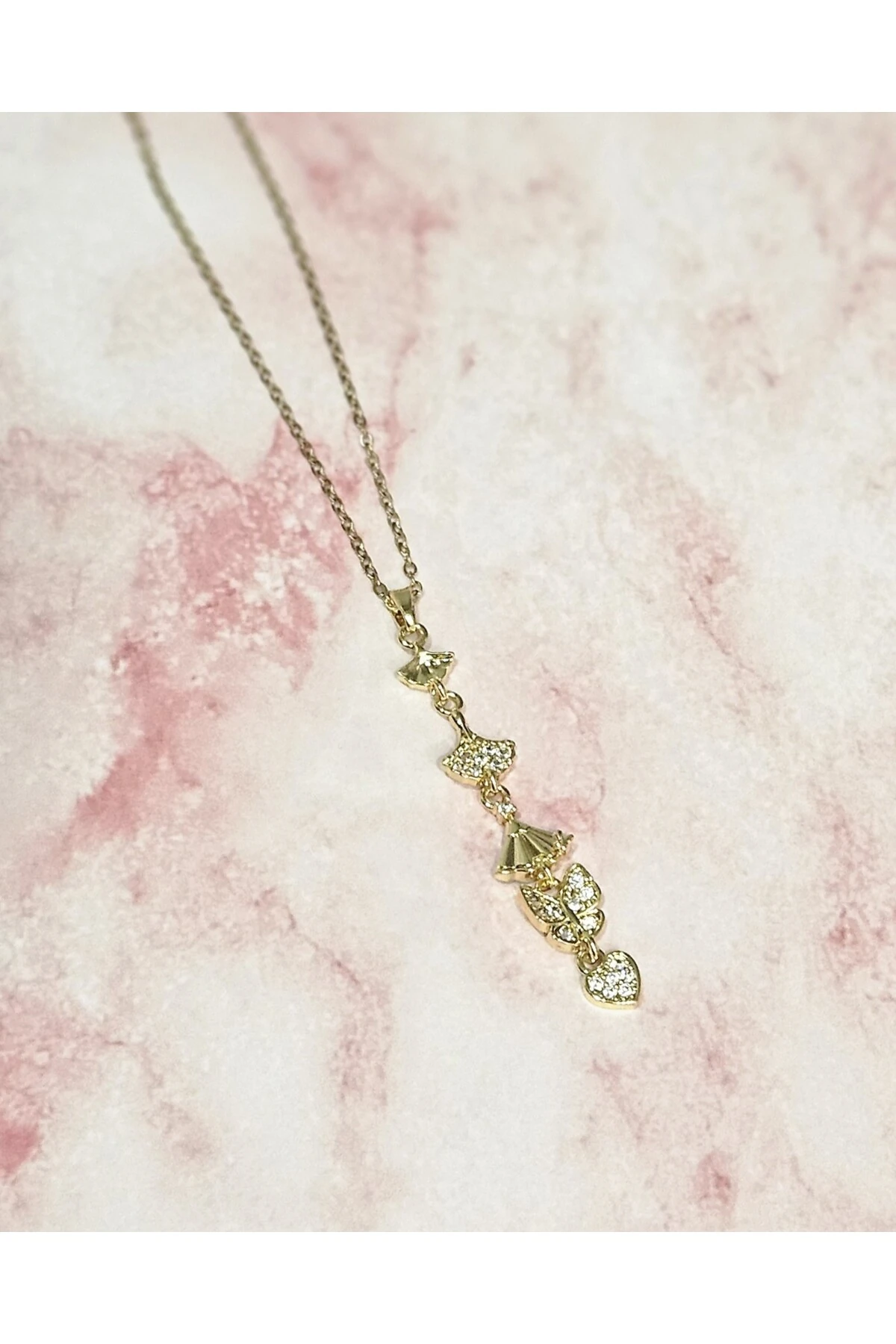 Y Form Minimal Taşlı Çelik Kolye – Altın Renk Paslanmaz Çelik