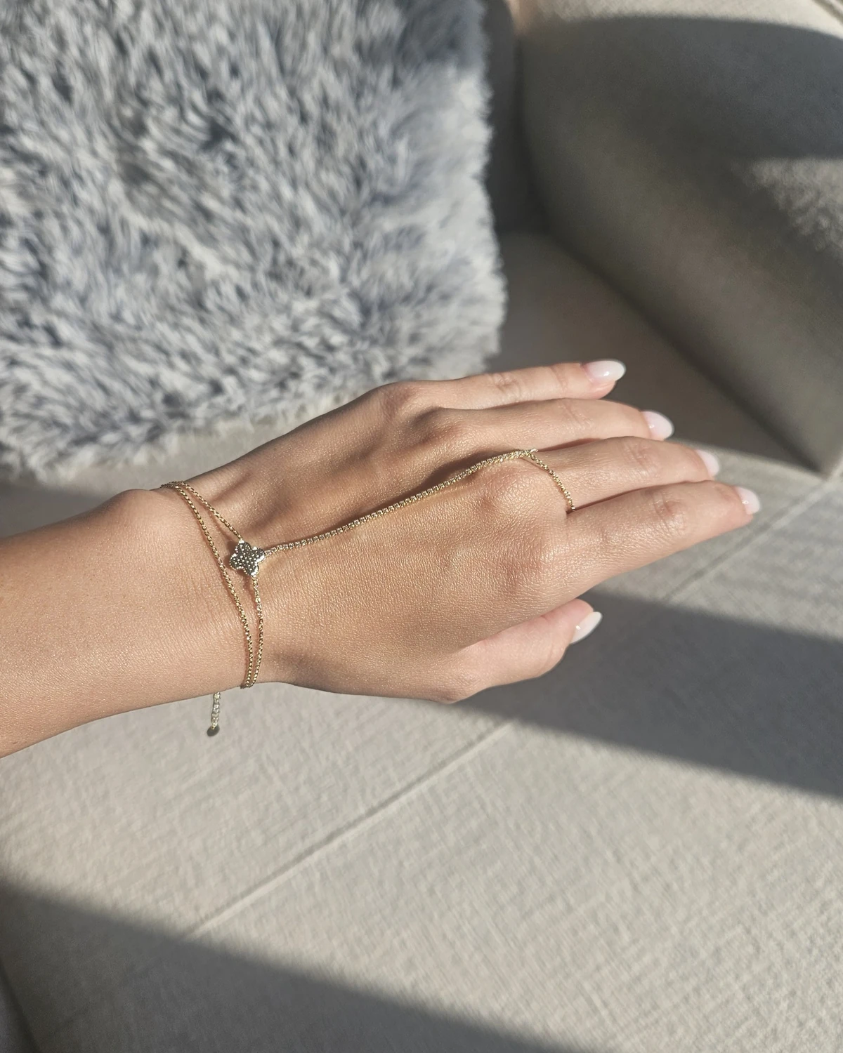 Glowy Clover - Taşlı Yonca Şahmeran