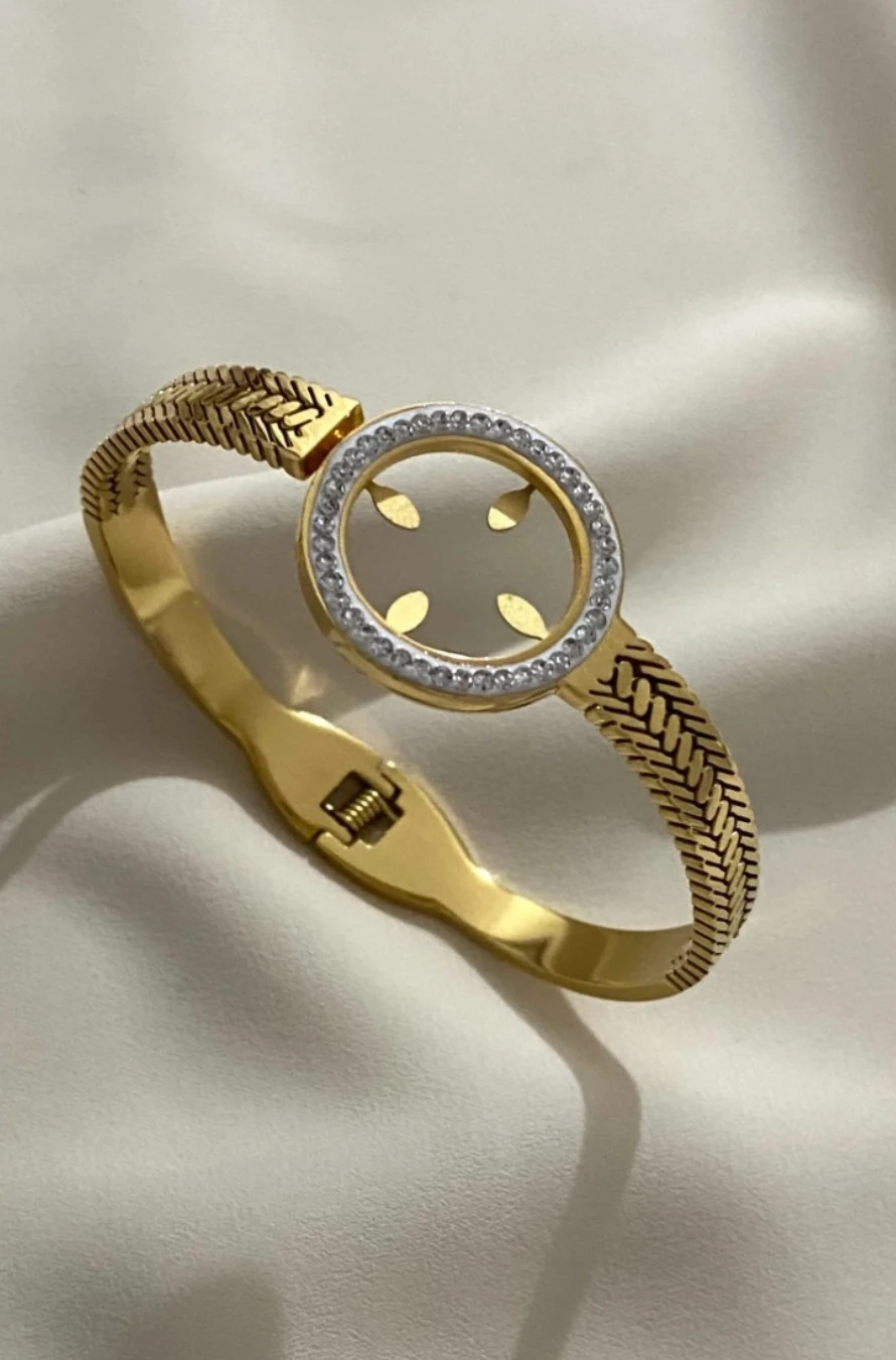 KADRAN MODEL KARARMAZ ÇELİK ALTIN RENKLİ BİLEKLİK