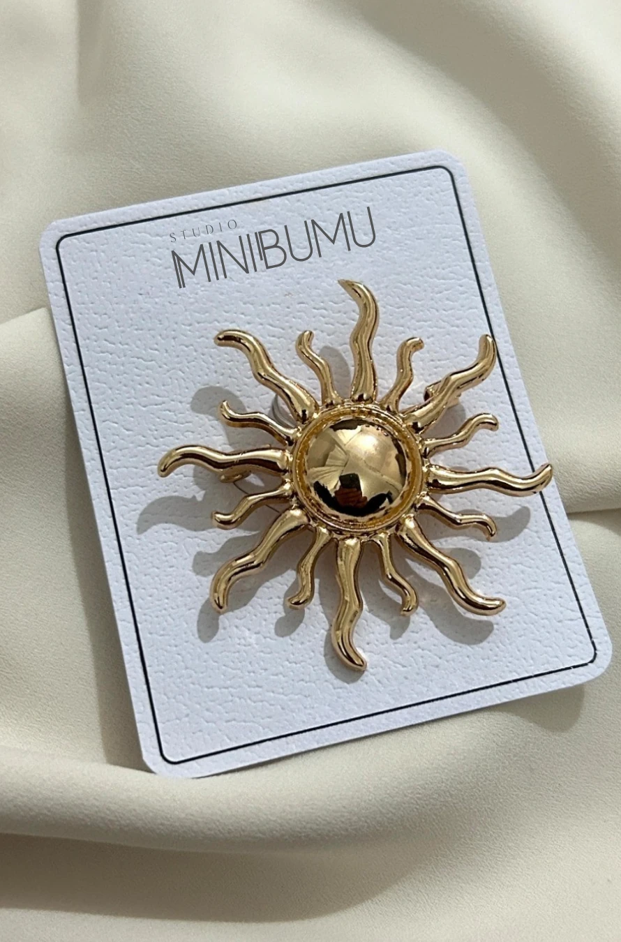 GÜNEŞ MOTİFLİ BROŞ