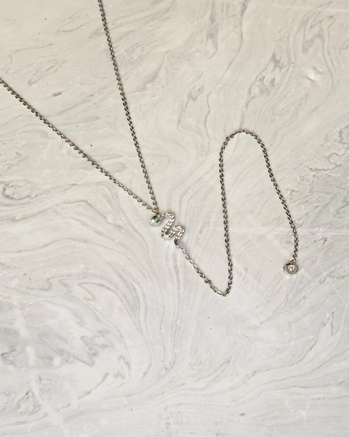 Serpent Charm – Yılan Motifli Y Shape Kolye