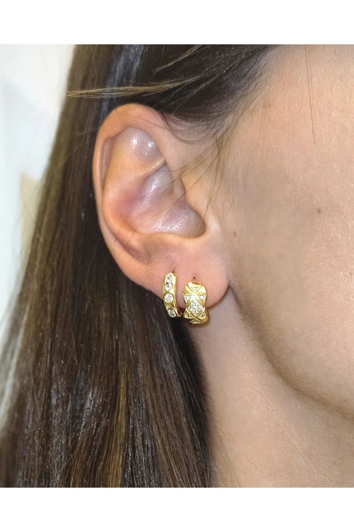 2’li Kararmayan Çelik Halka Küpe Seti – Altın Renk, Taş Detaylı