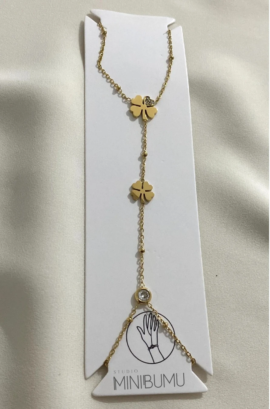 Yonca Motifli Kararmaz Çelik Altın Rengi Şahmeran