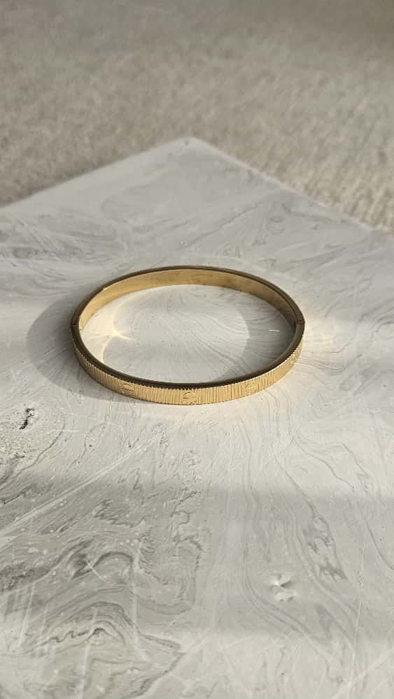 CARTER YENİ MODEL KARARMAZ ÇELİK ALTIN RENKLİ KELEPÇE