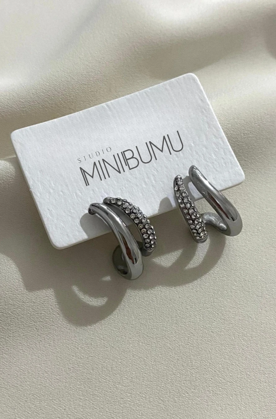 2li Görünümlü Kararmaz Çelik Gümüş Renkli Küpe