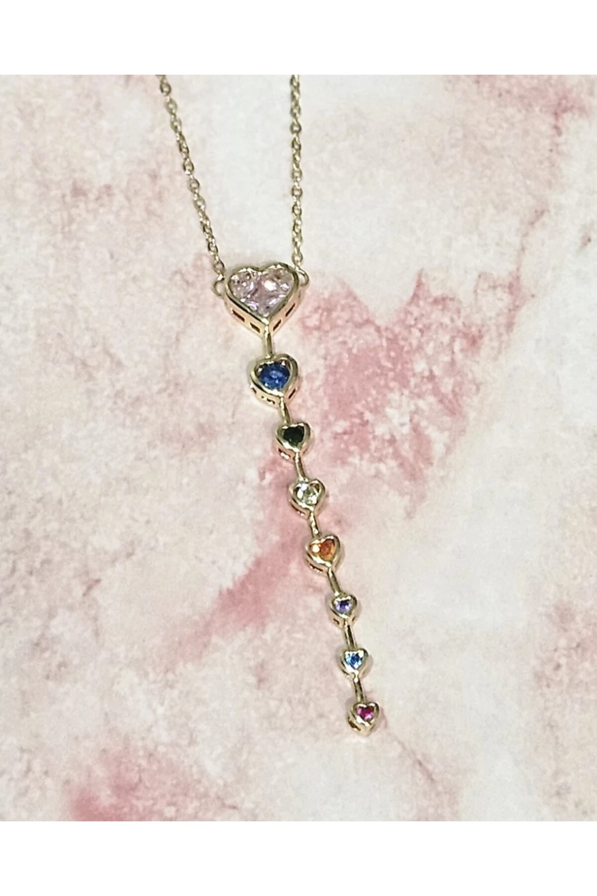 7 Element Kalp Detaylı Çok Renkli Taşlı Kararmayan Çelik Kolye – Altın Renk