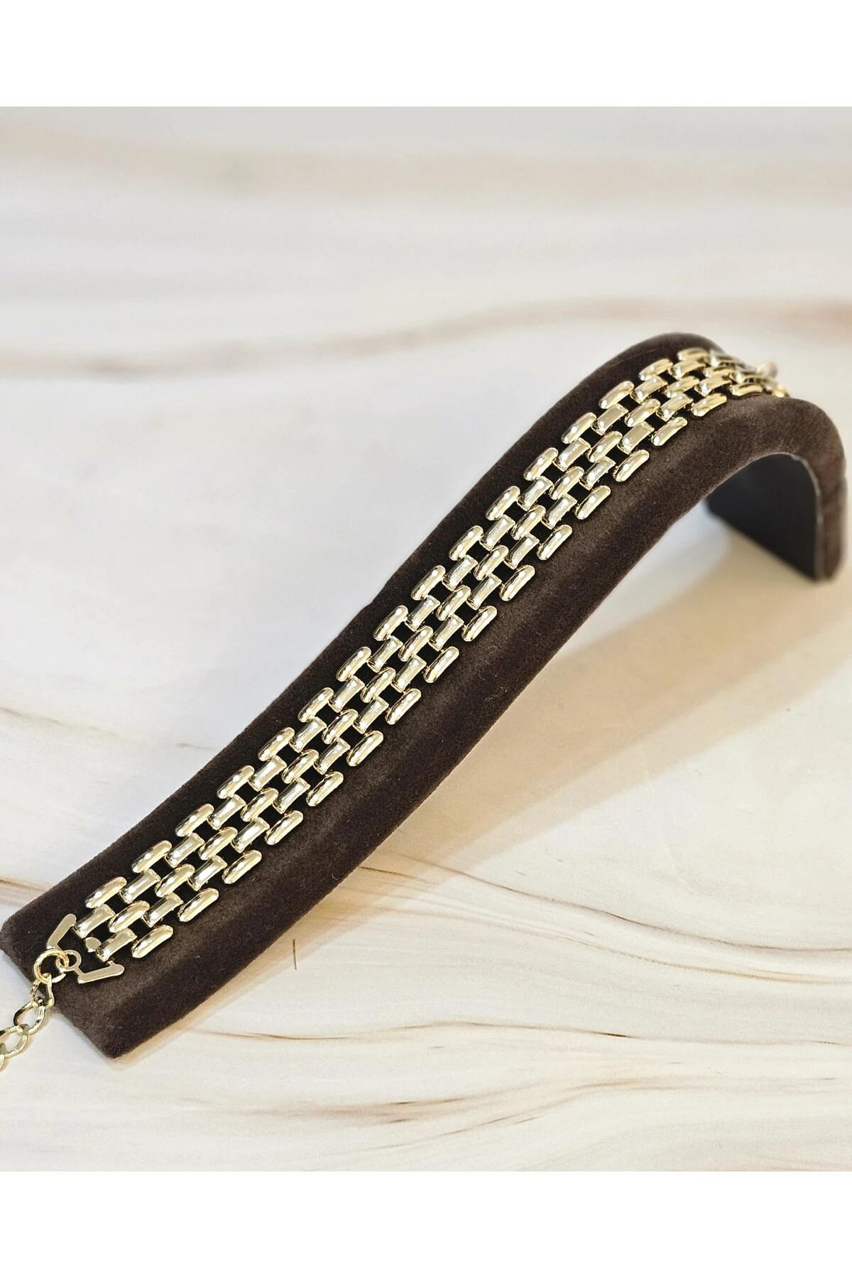 Kalın Kordon Kararmayan Çelik Bileklik – Altın Renk Paslanmaz Çelik