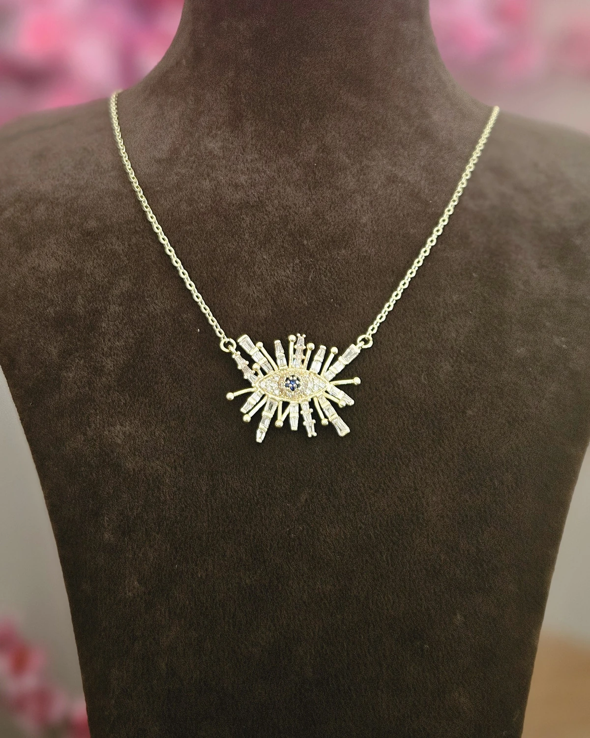 Sunburst Eye – Işıltılı Nazar Motifli Altın Rengi Kolye