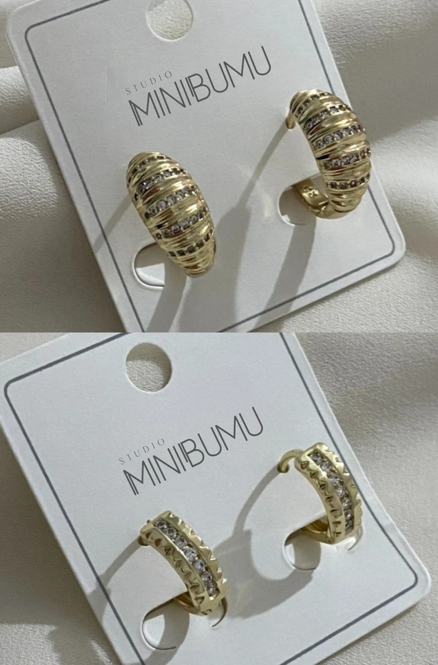 2 Çift Kruvasan & Taşlı Kararmaz Çelik Altın Renkli Küpe Seti