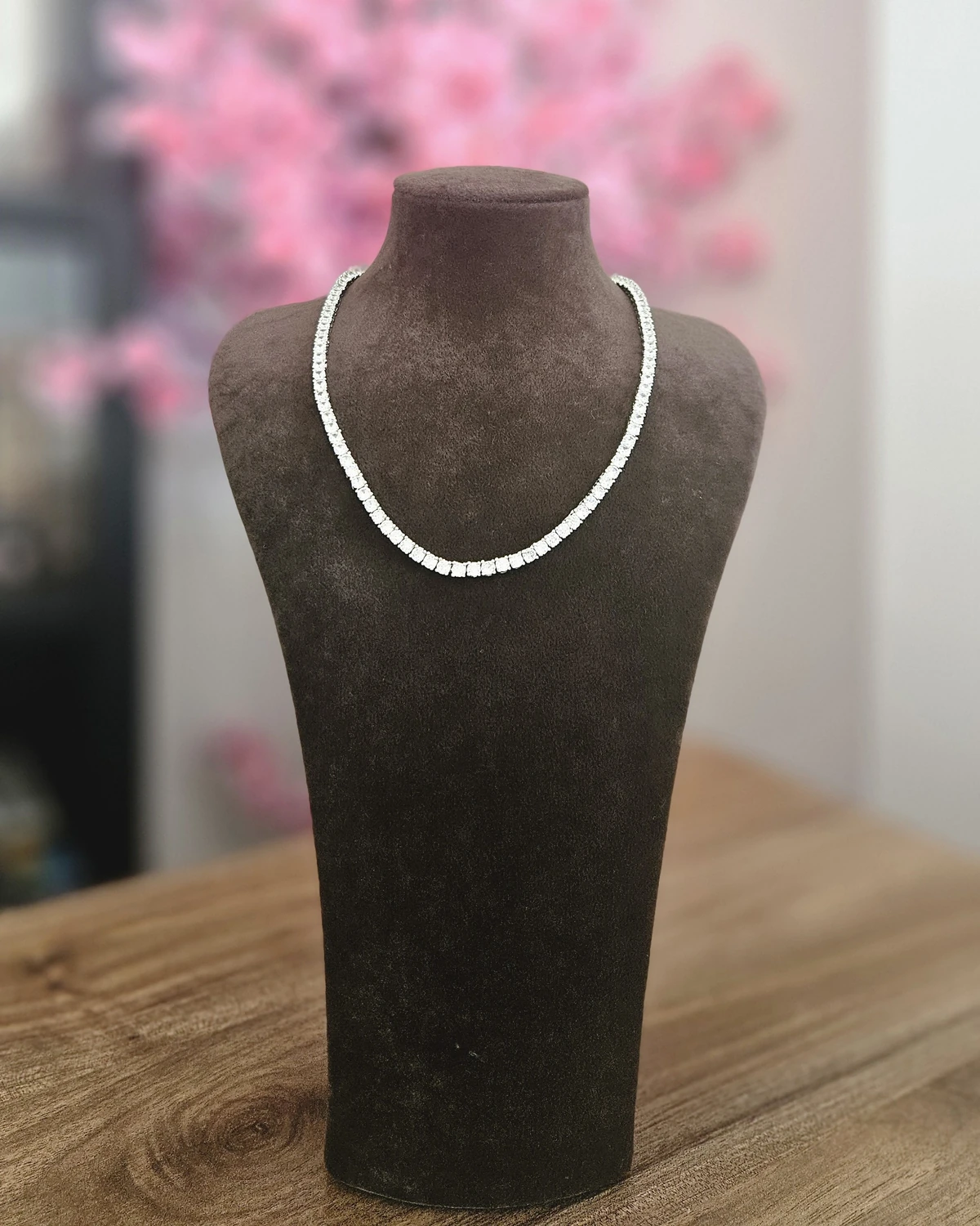 Eternal Glow - Dönmeyen Kalın Su Yolu Kolye