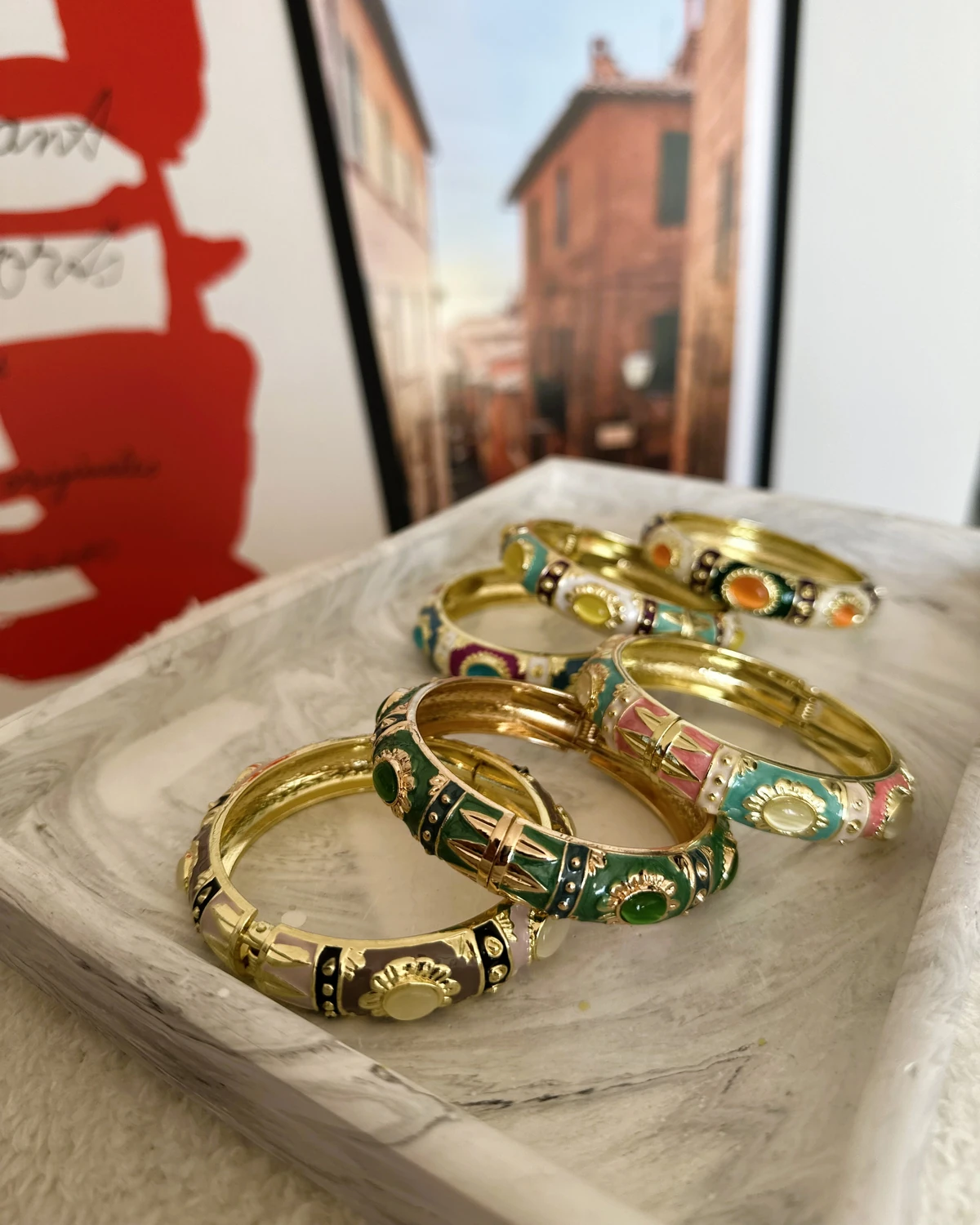 Emerald Gem – Yeşil Taşlı Kelepçe Bileklik