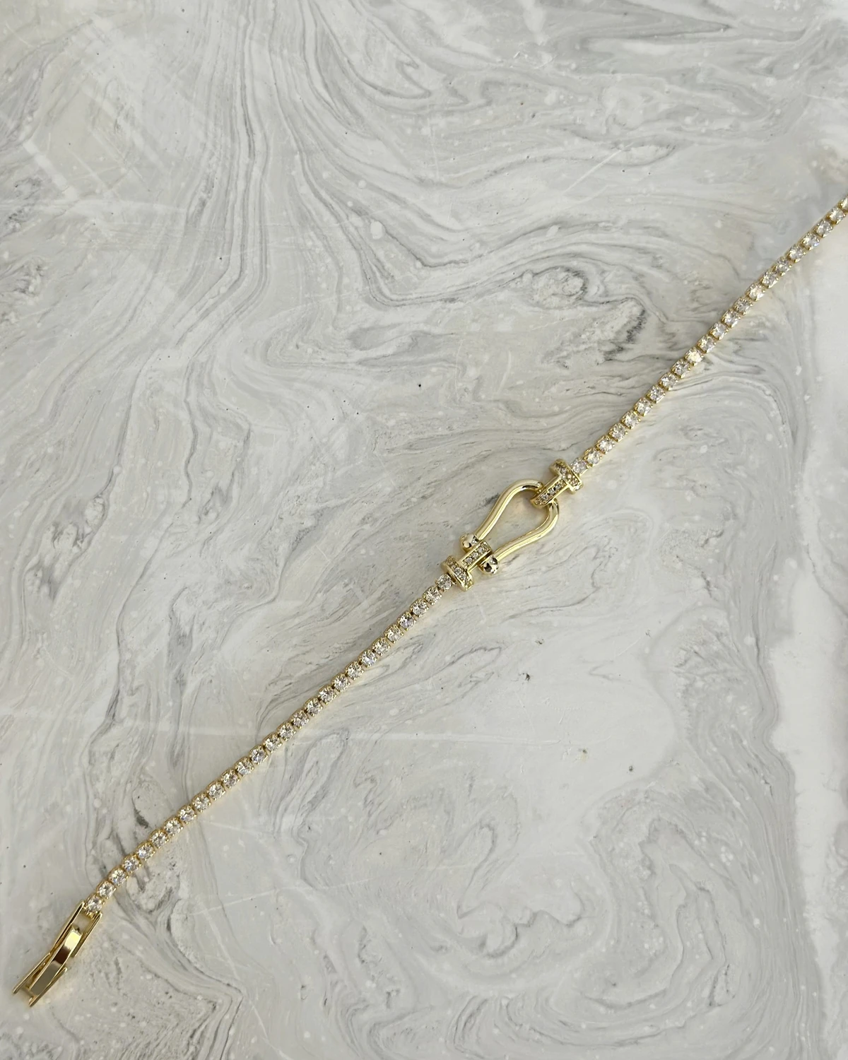 Golden Link – Tokalı Zincir Bileklik