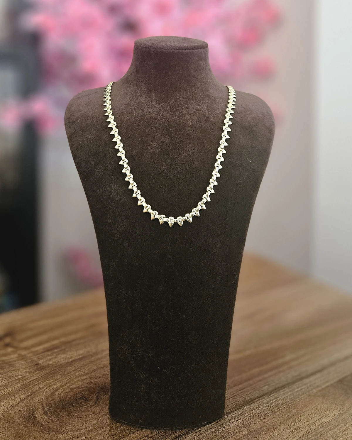 Golden Edge - Üçgen Detaylı Kolye