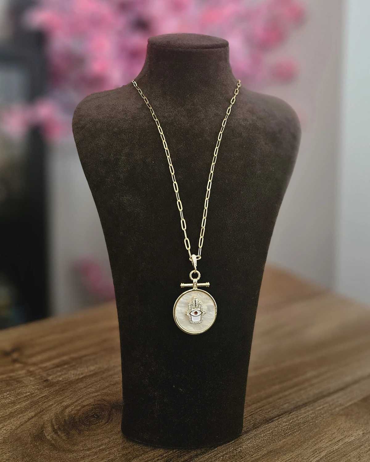 Aurora – Göz Motifli Madalyon Altın Renkli Kolye