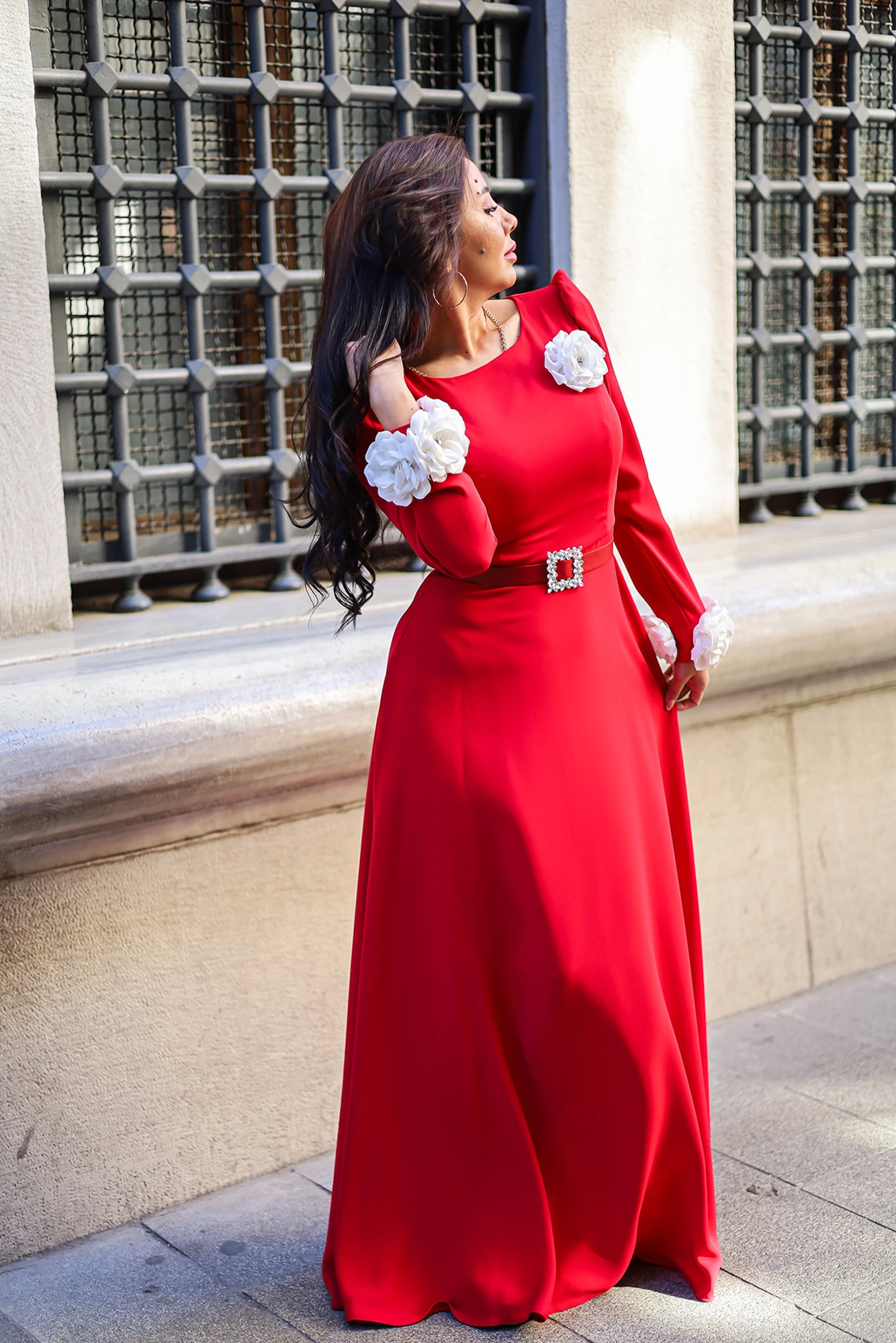 Gül Detaylı Uzun Elbise