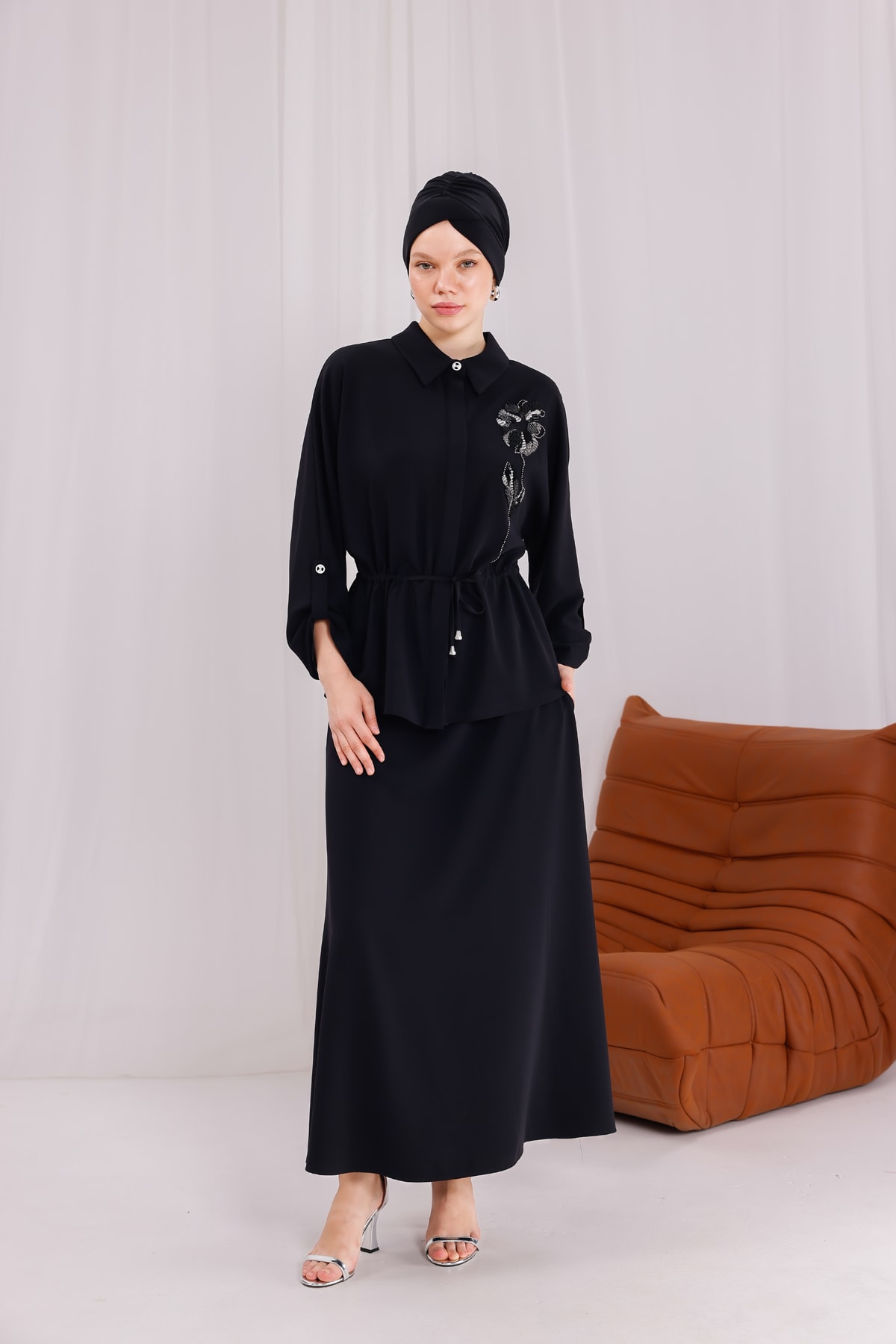 Fleur Desenli Nakış İşlemeli Kuşaklı Takım 3268