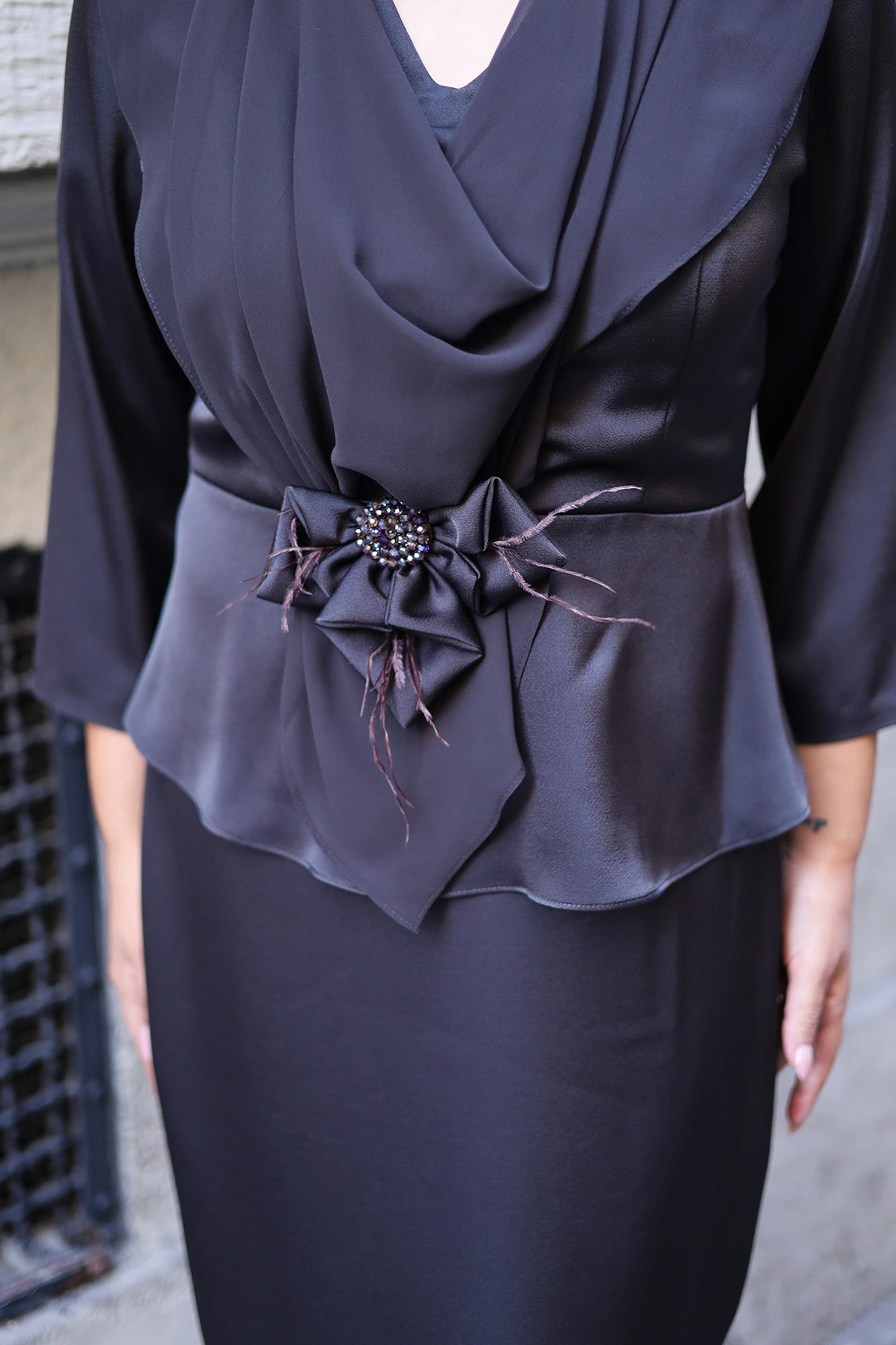 Elegant Drapeli Krep Saten Elbise 9037