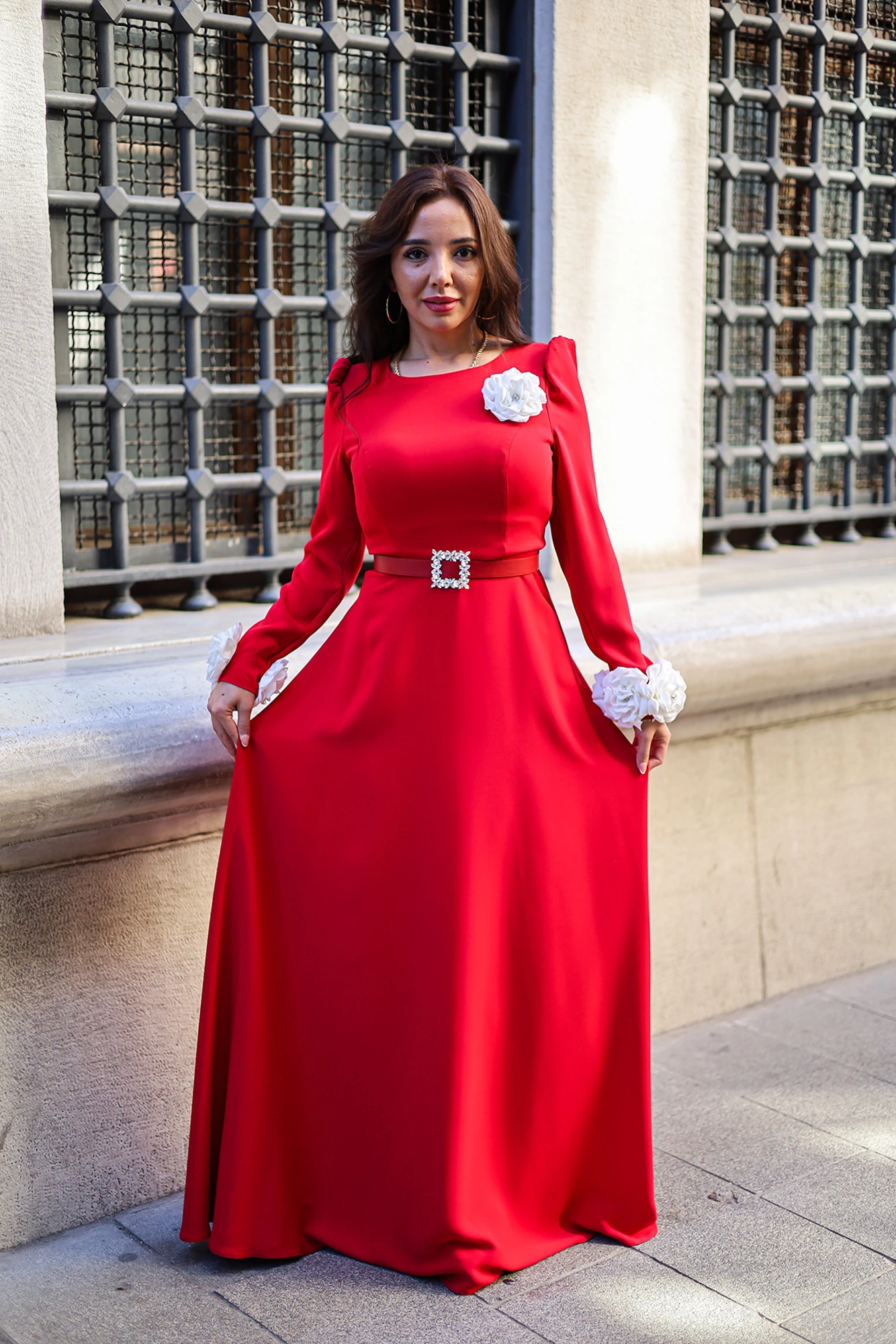 Gül Detaylı Uzun Elbise