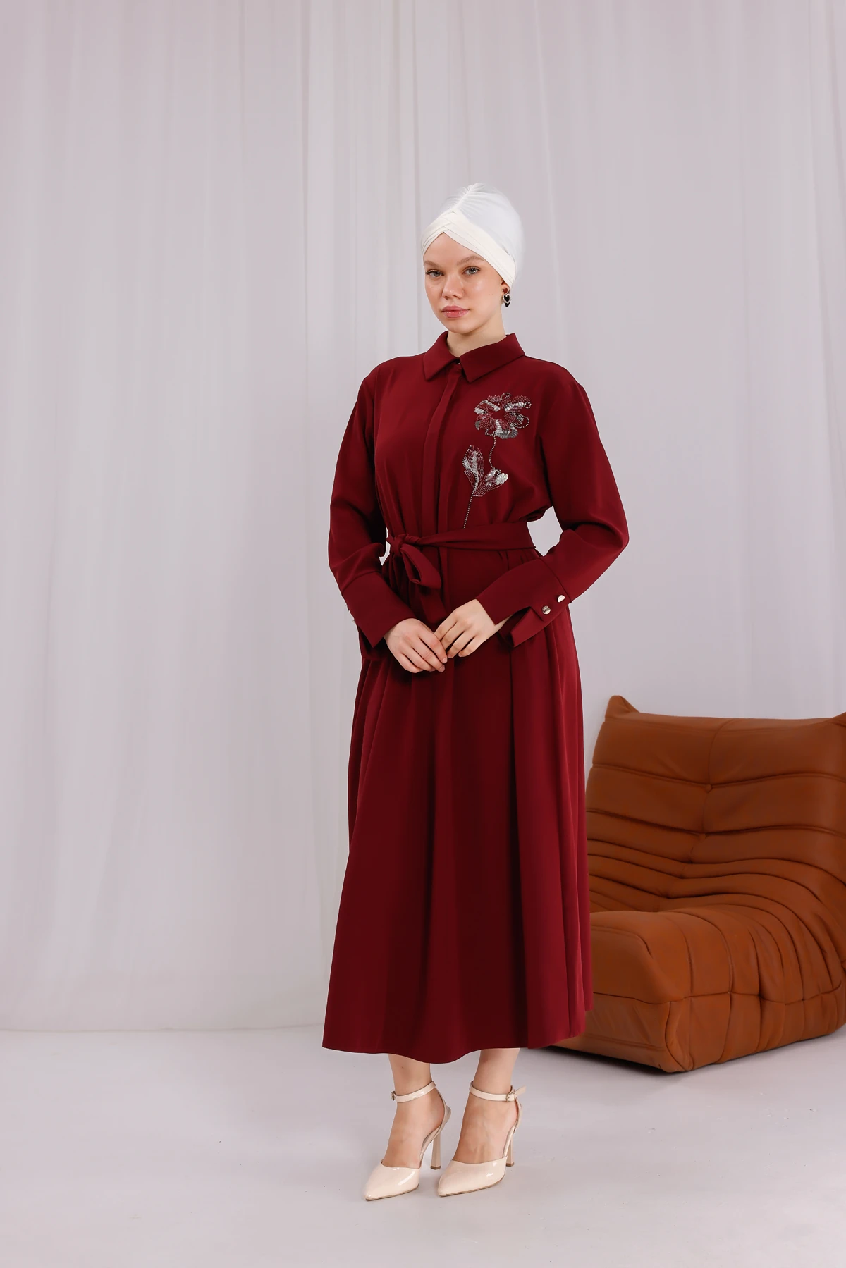 Fleur Desenli Nakış İşlemeli Kuşaklı Elbise 3263