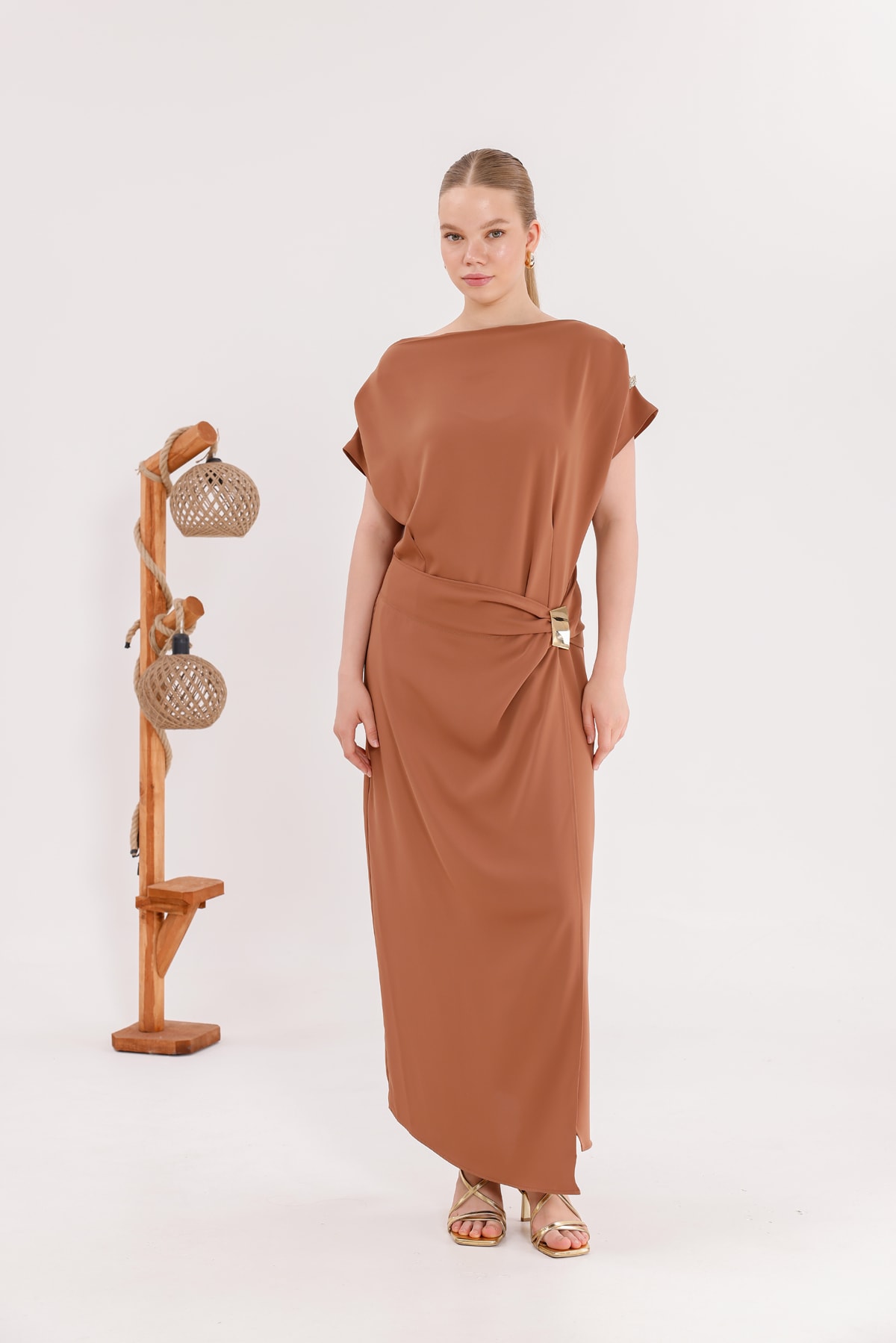 Mulier Kısa Kollu Tokalı Elbise 9020 - Camel