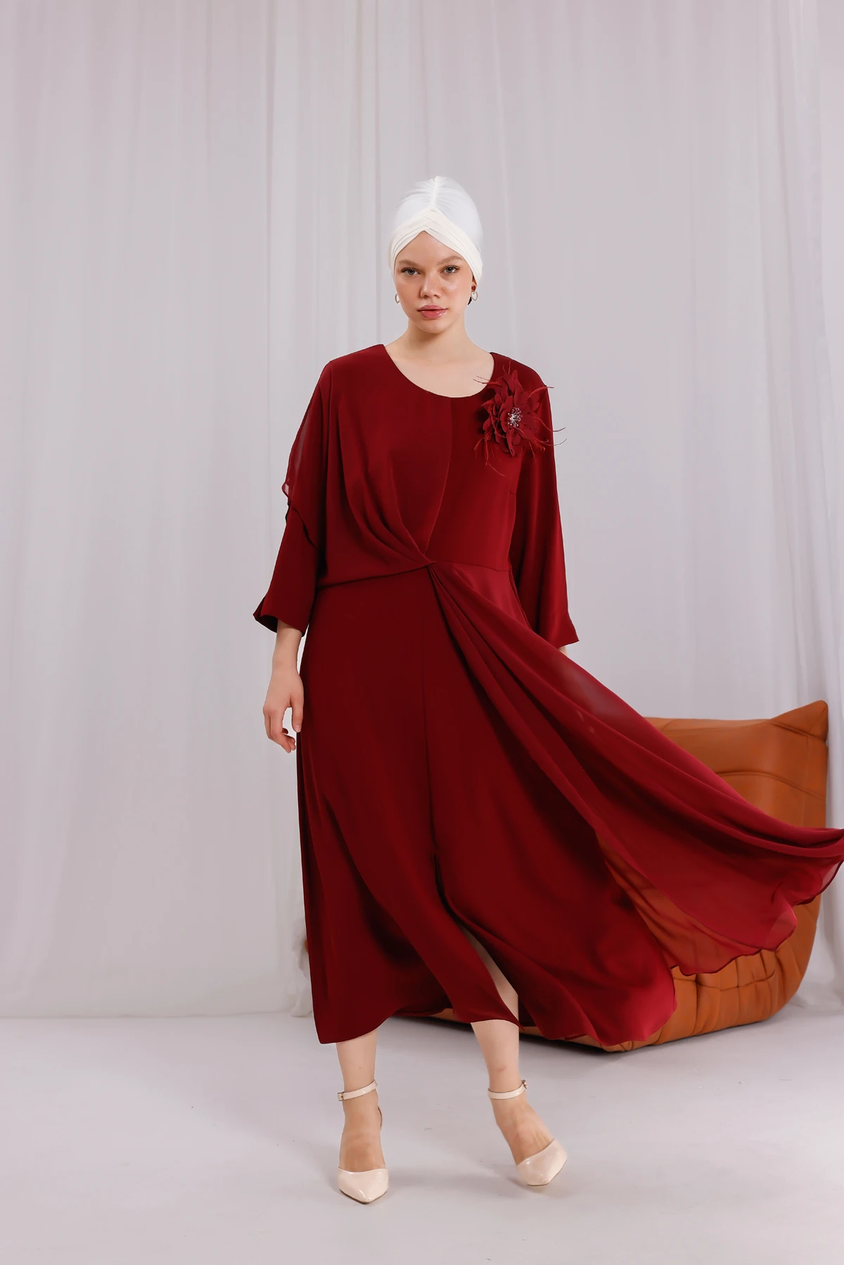 Flora Gül Aksesuar Detaylı Şifon Elbise 3262