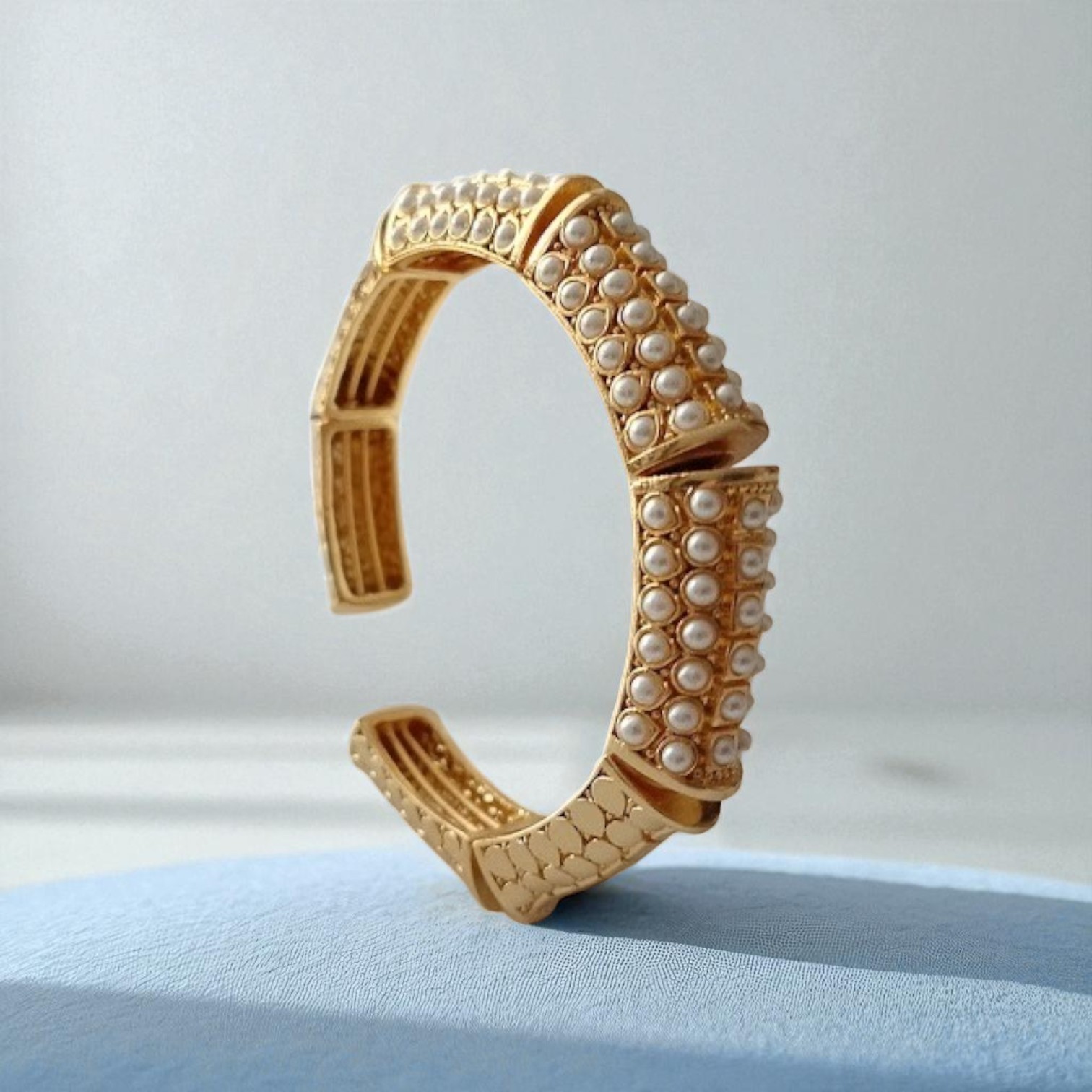 Bamboo Model Bracelet with Geometric Patterns and Pearl Details