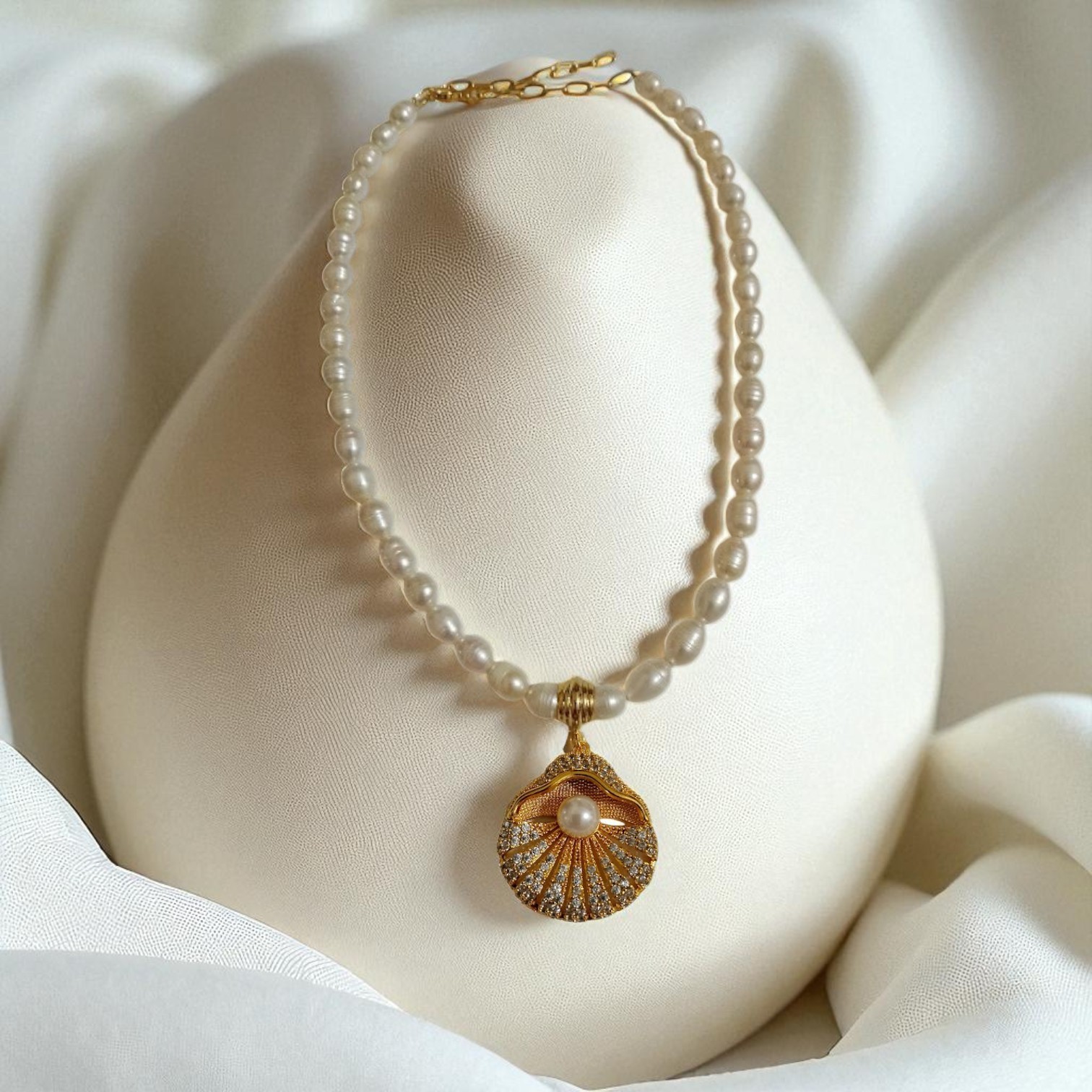 Gold-Plated Seashell Necklace with Pearls and Zircon Stones