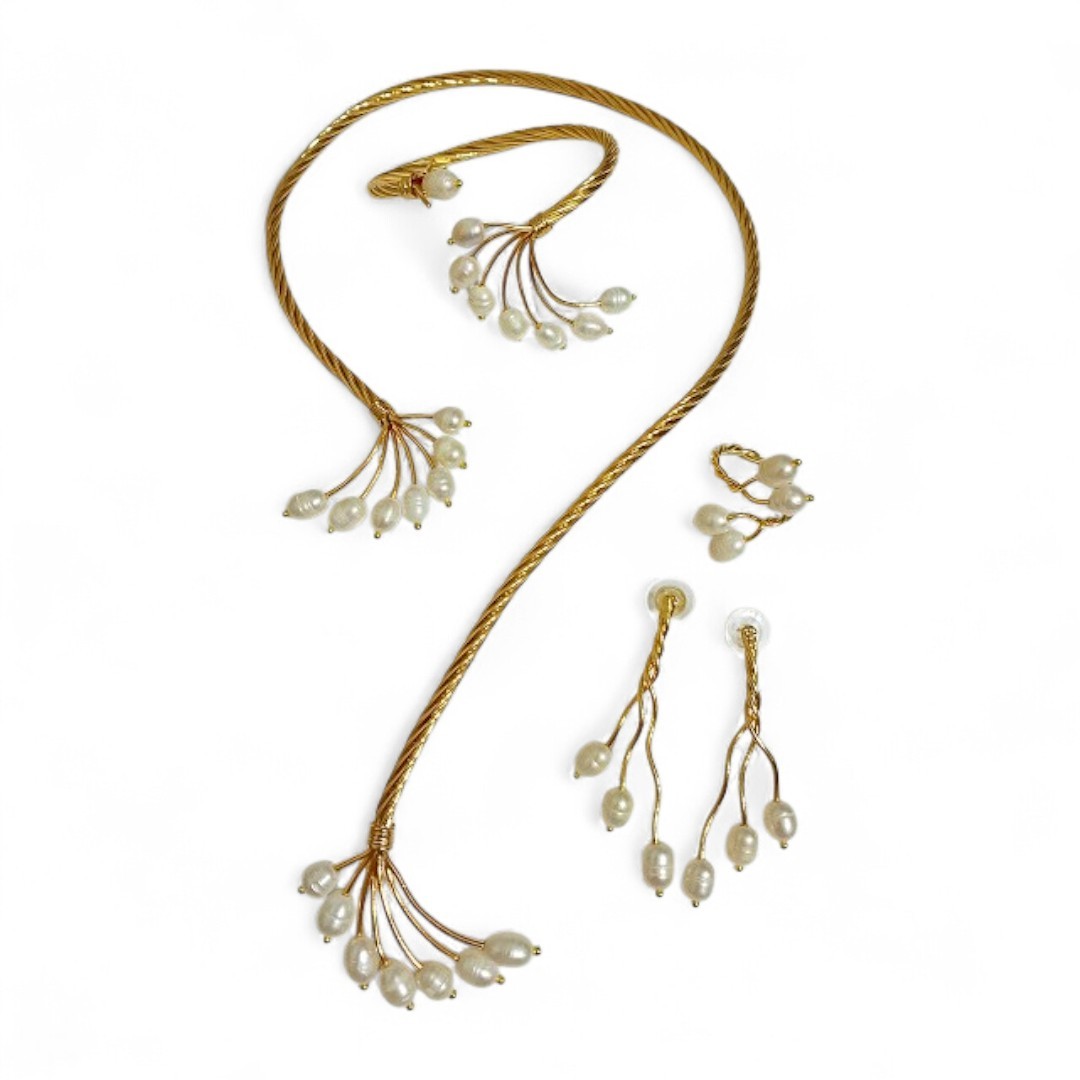 Gold Plated Natural Pearl Fan Model Set