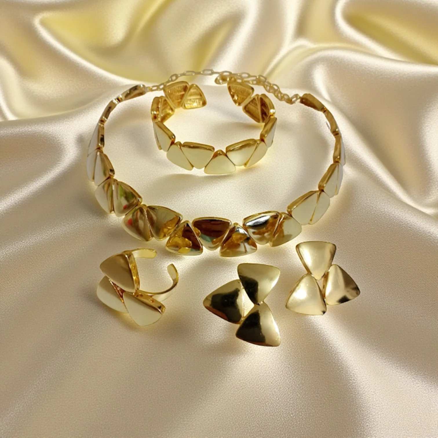 Gold Plated Triangle Set