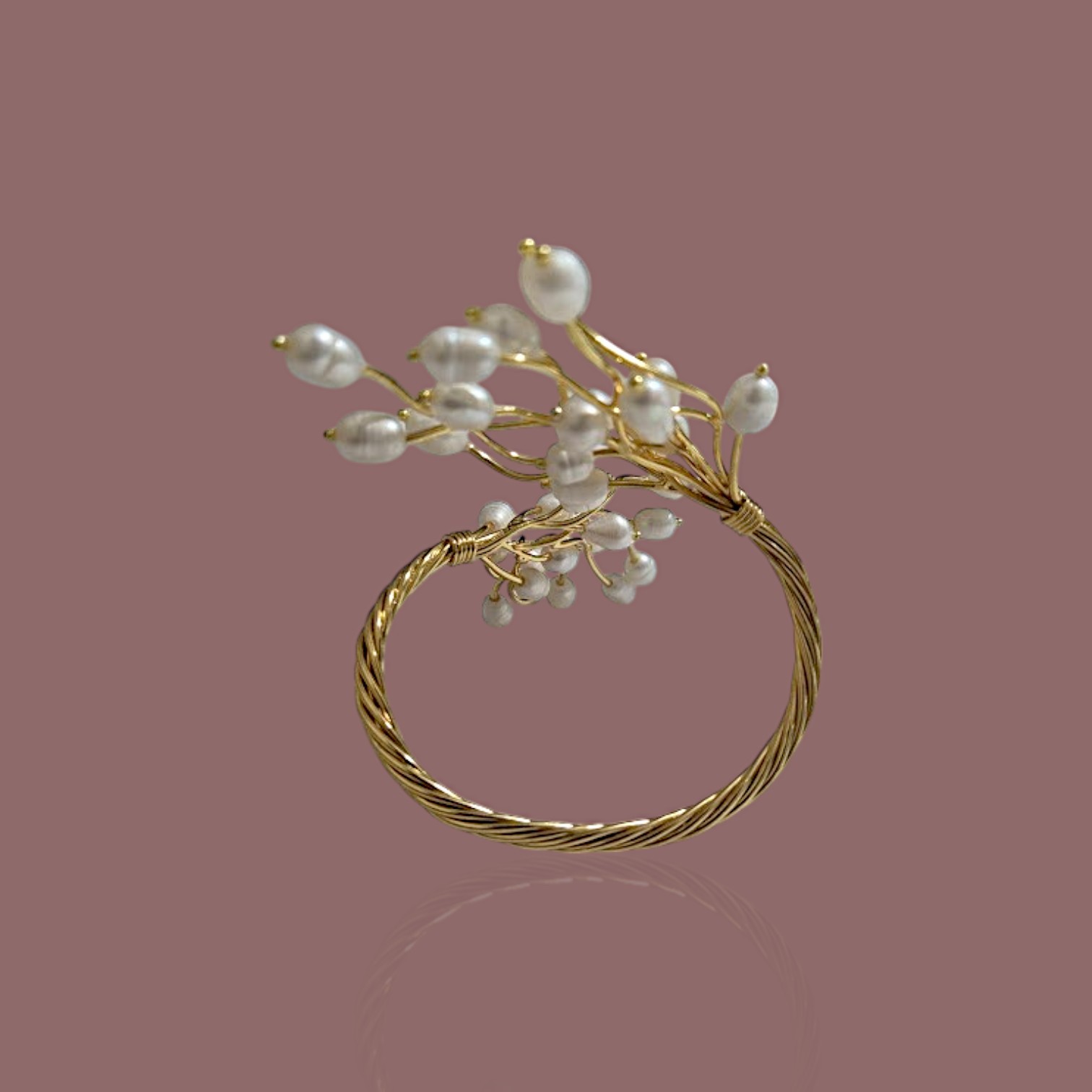 Artisanal Pearl Bracelet – Unique Handmade Design