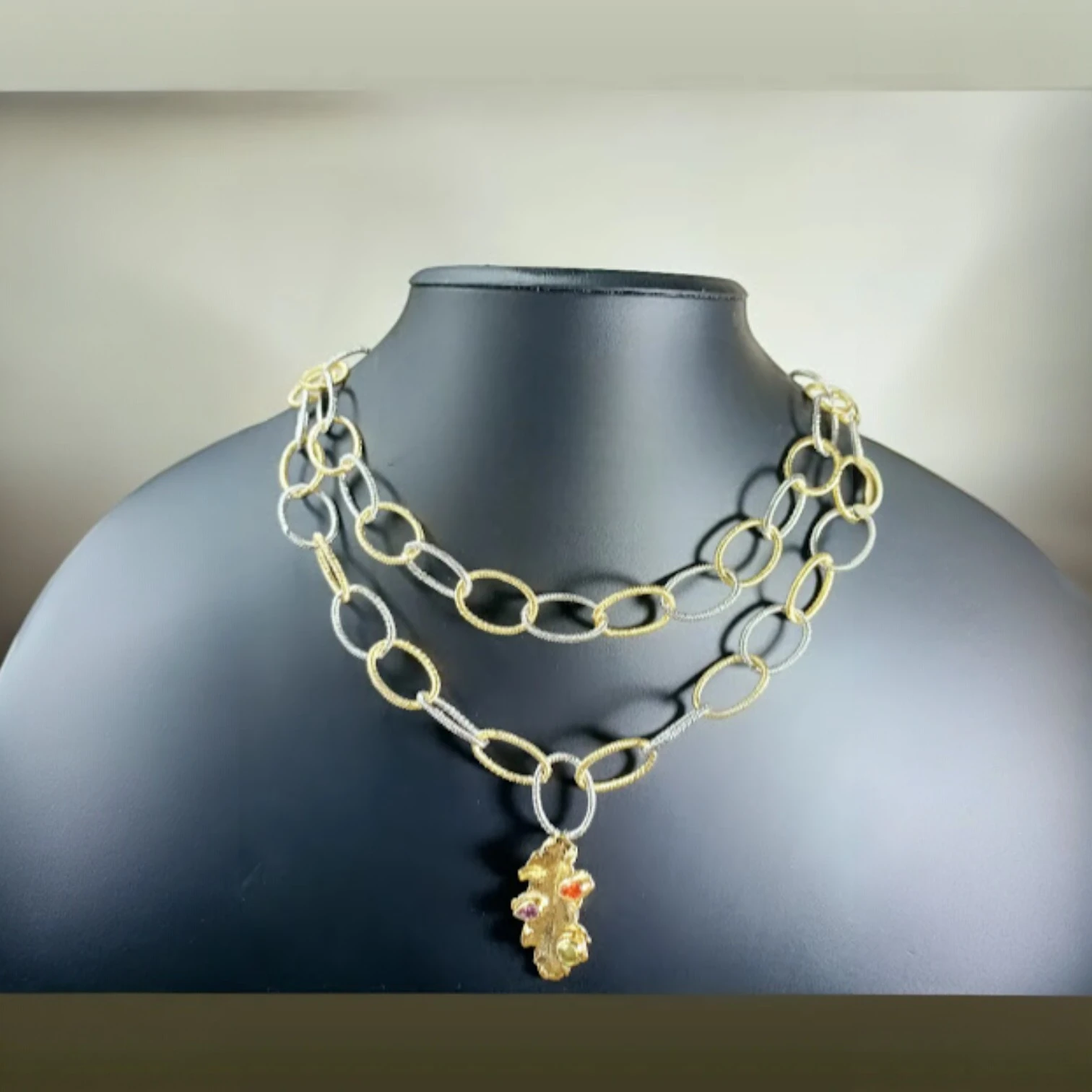 Altın Ve Gümüş Kaplamalı Yapraklı Zincir Kolye