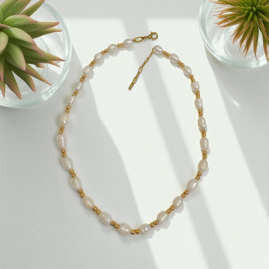 Natural Pearl Necklace Made with Premium-Quality Materials