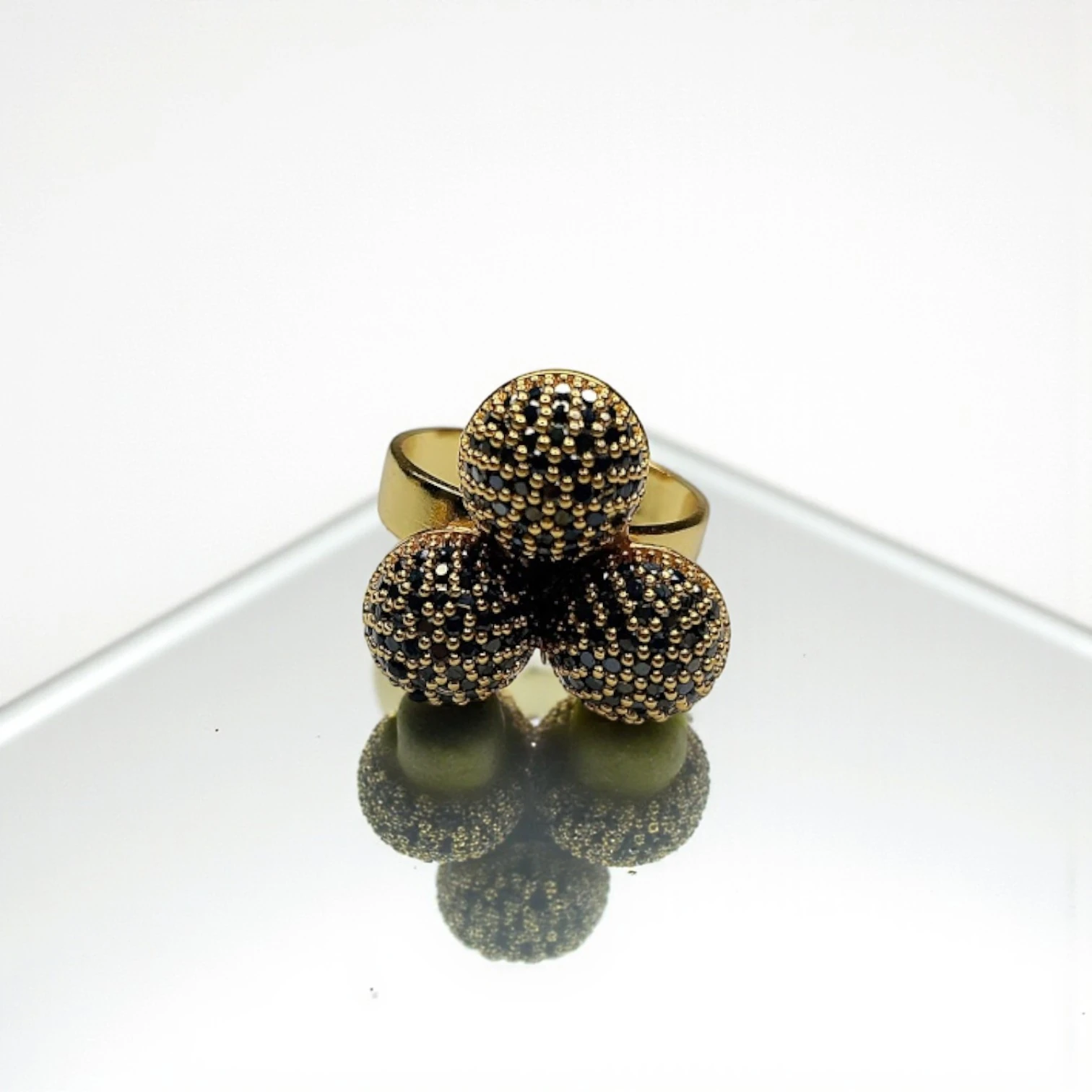 Altın Kaplamalı Yarım Zirkon Toplu Yüzük