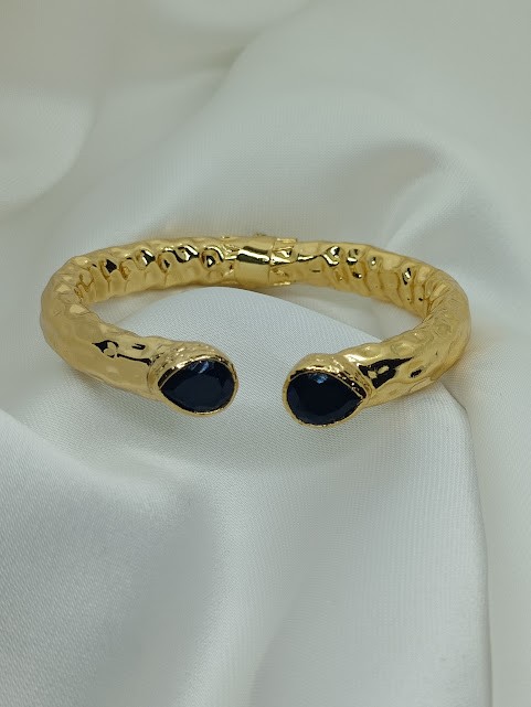 Drop Stone Pipe Bracelet