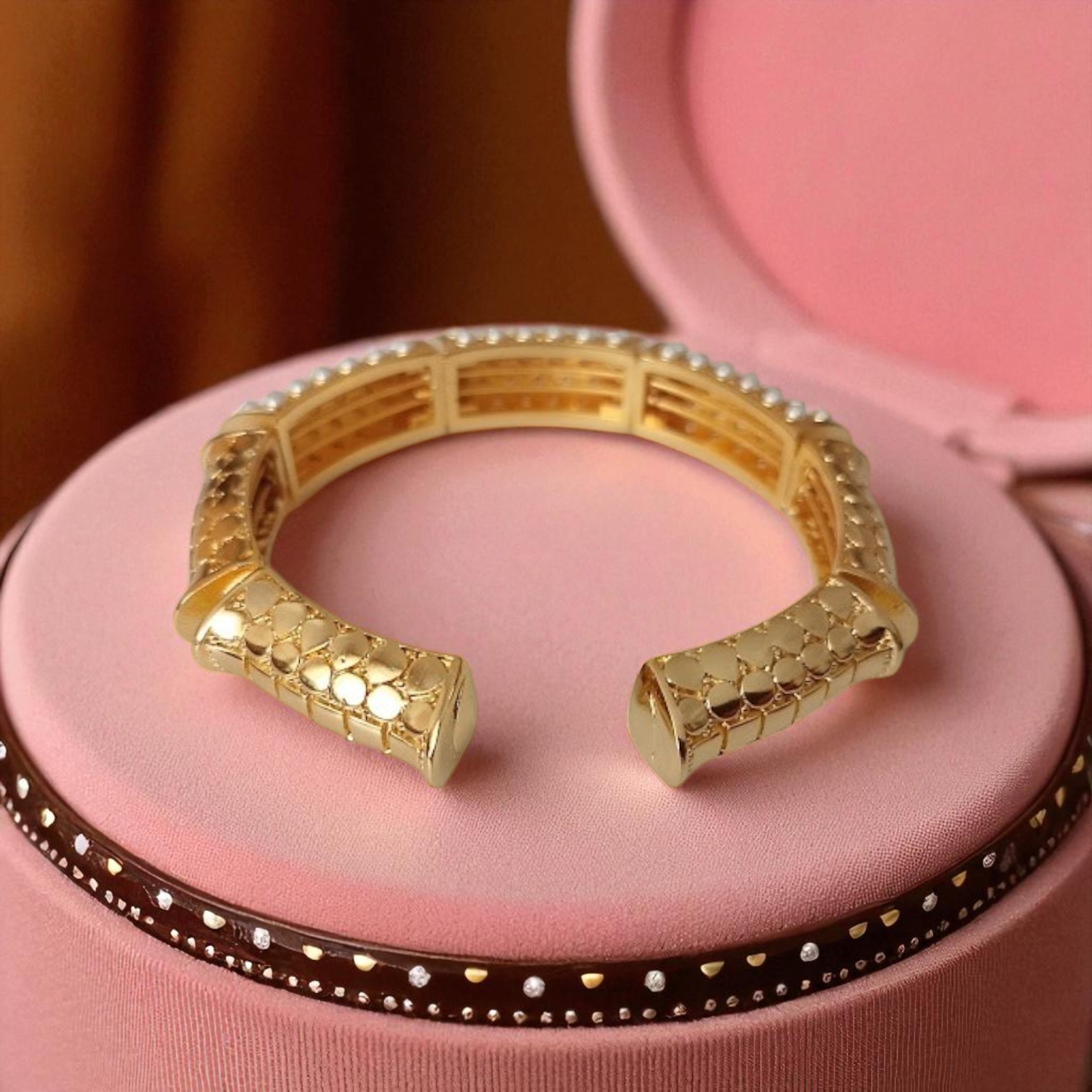 Bamboo Model Bracelet with Geometric Patterns and Pearl Details