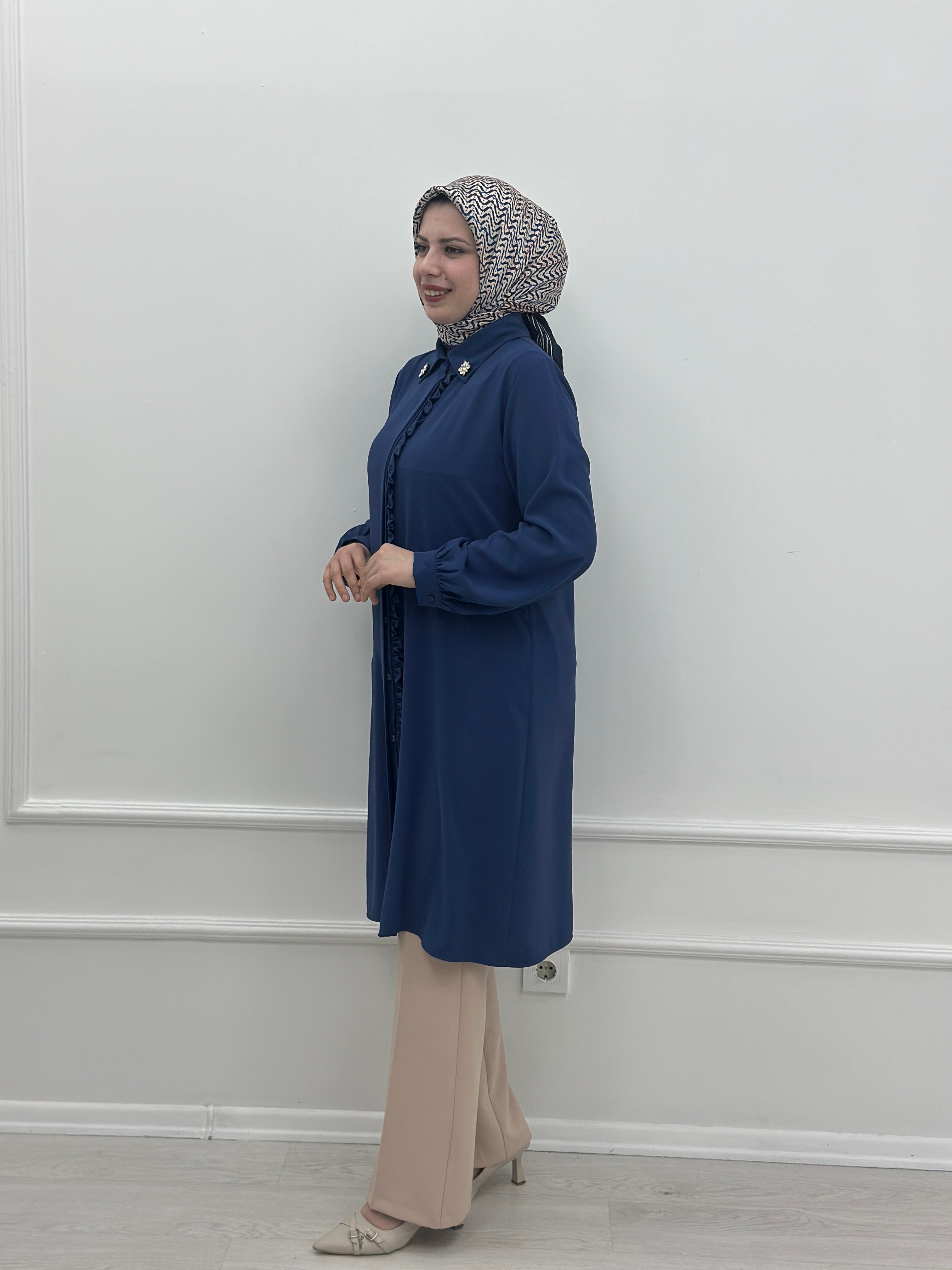Patı Fırfırlı Taşlı Tunik A4909