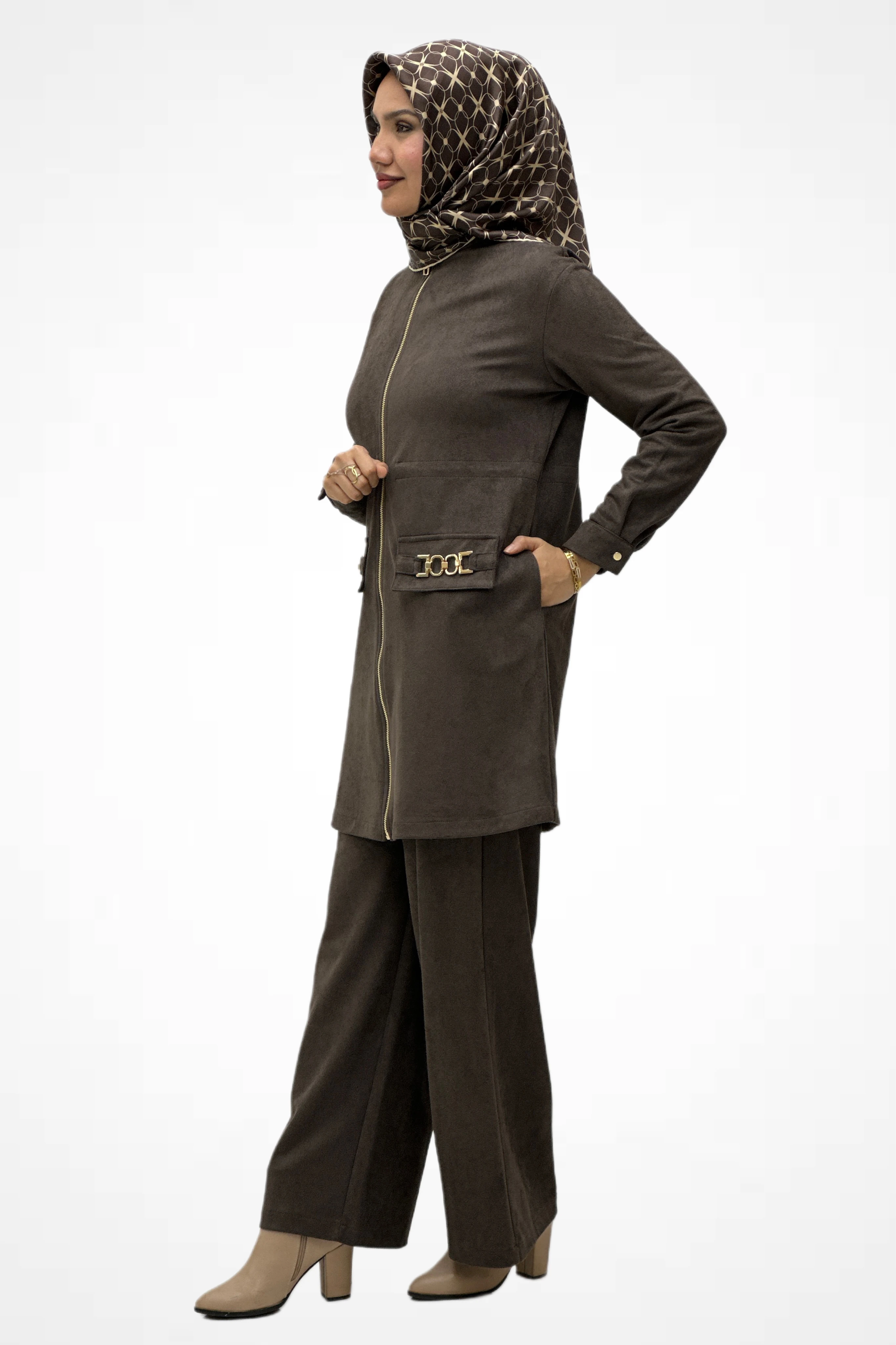 Gold Zincir Detaylı Takım 