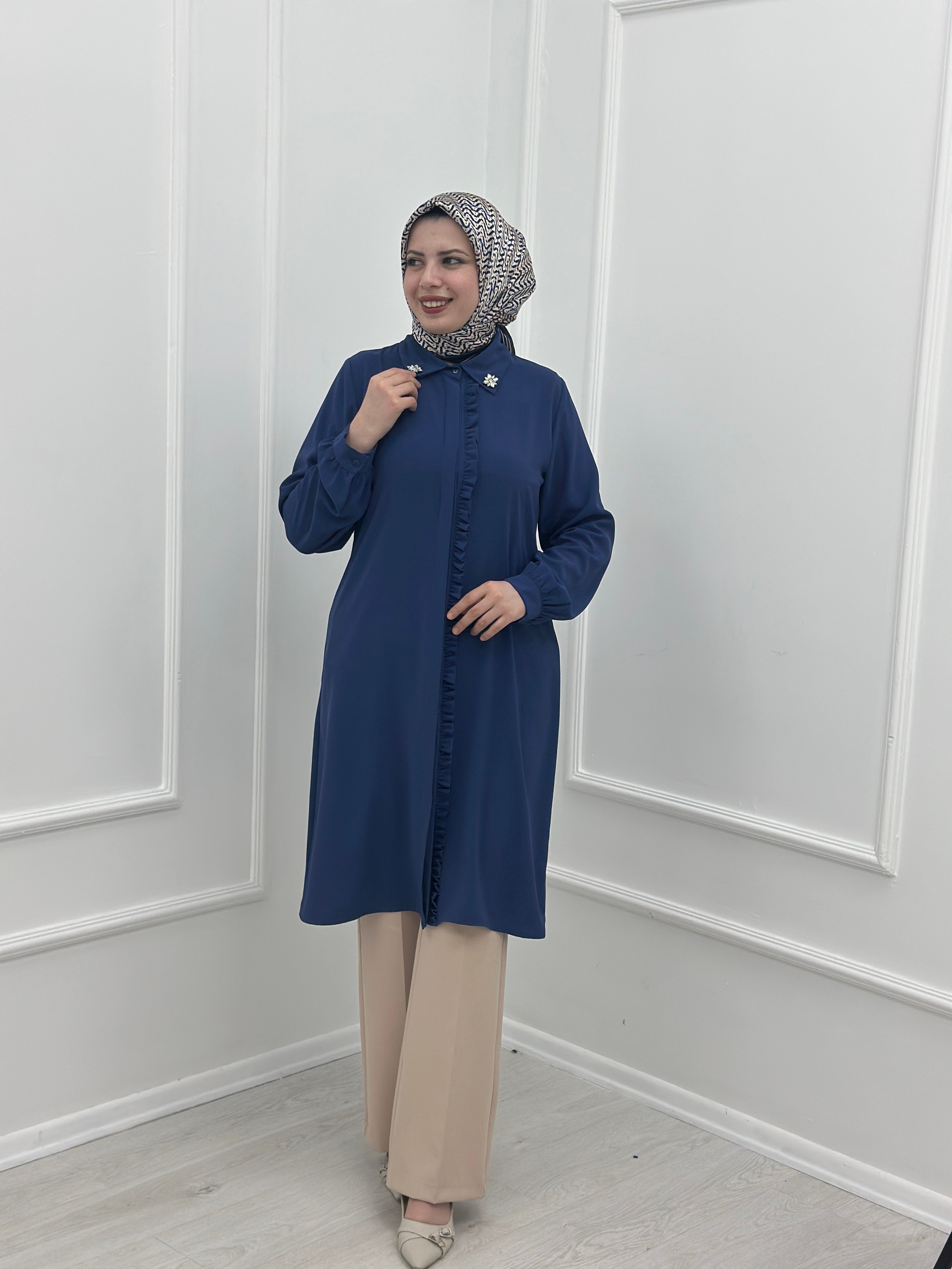 Patı Fırfırlı Taşlı Tunik A4909