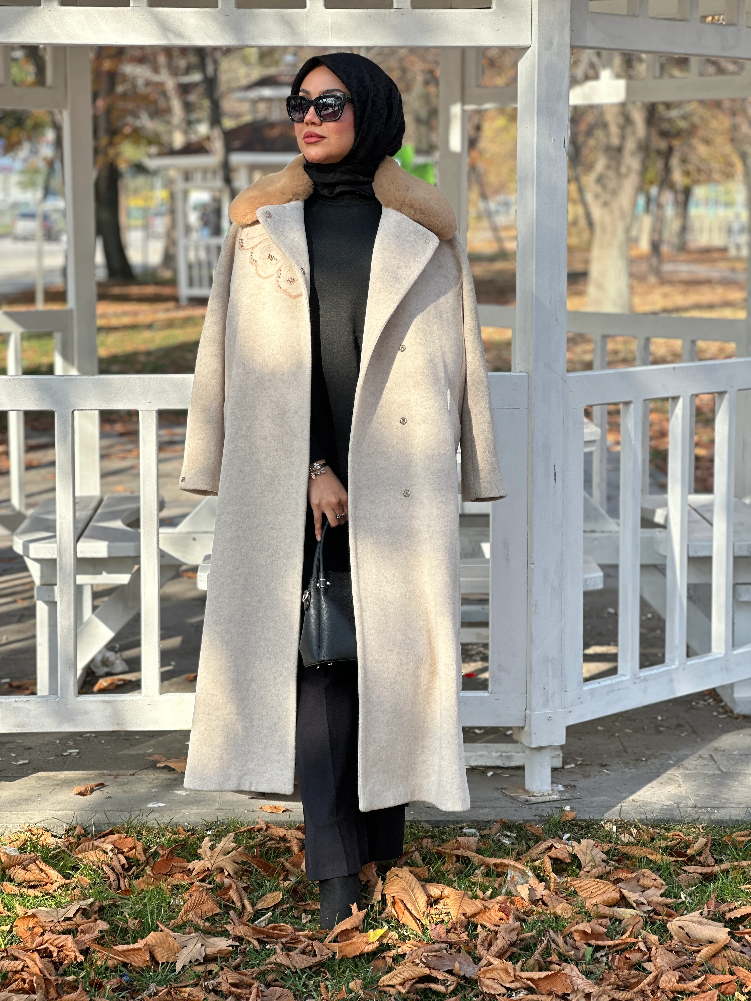 Zühre Nakışlı Manto 13979