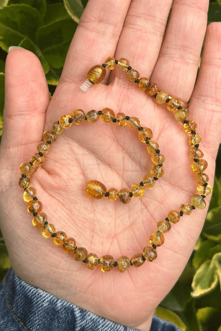 Kehribar Bebek Kolyesi Açık Fosil Model