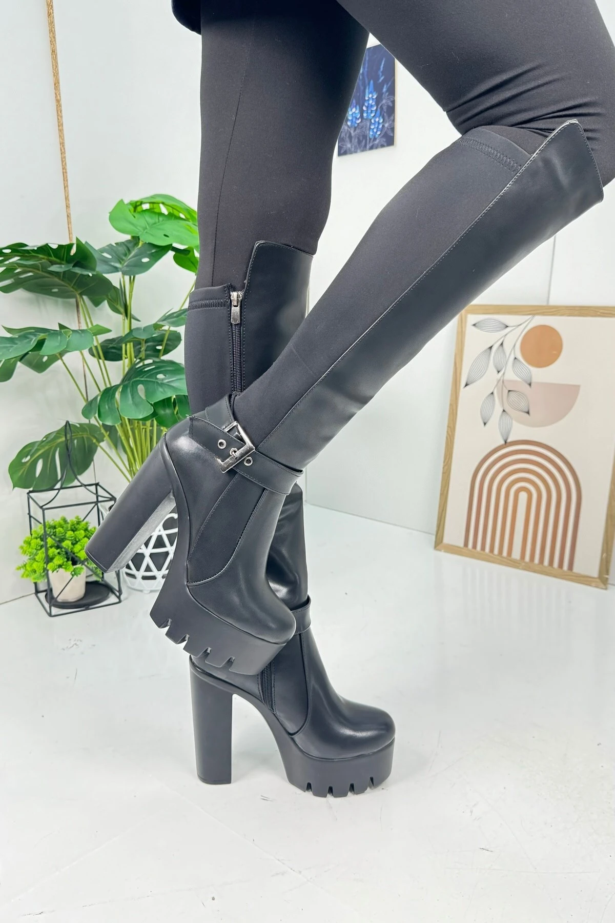 Günlük Kadın Çizme Kalın Yüksek Platform Topuklu Dalgıç Kumaş Ayarlanabilir Tokalı Oval Burunlu 363