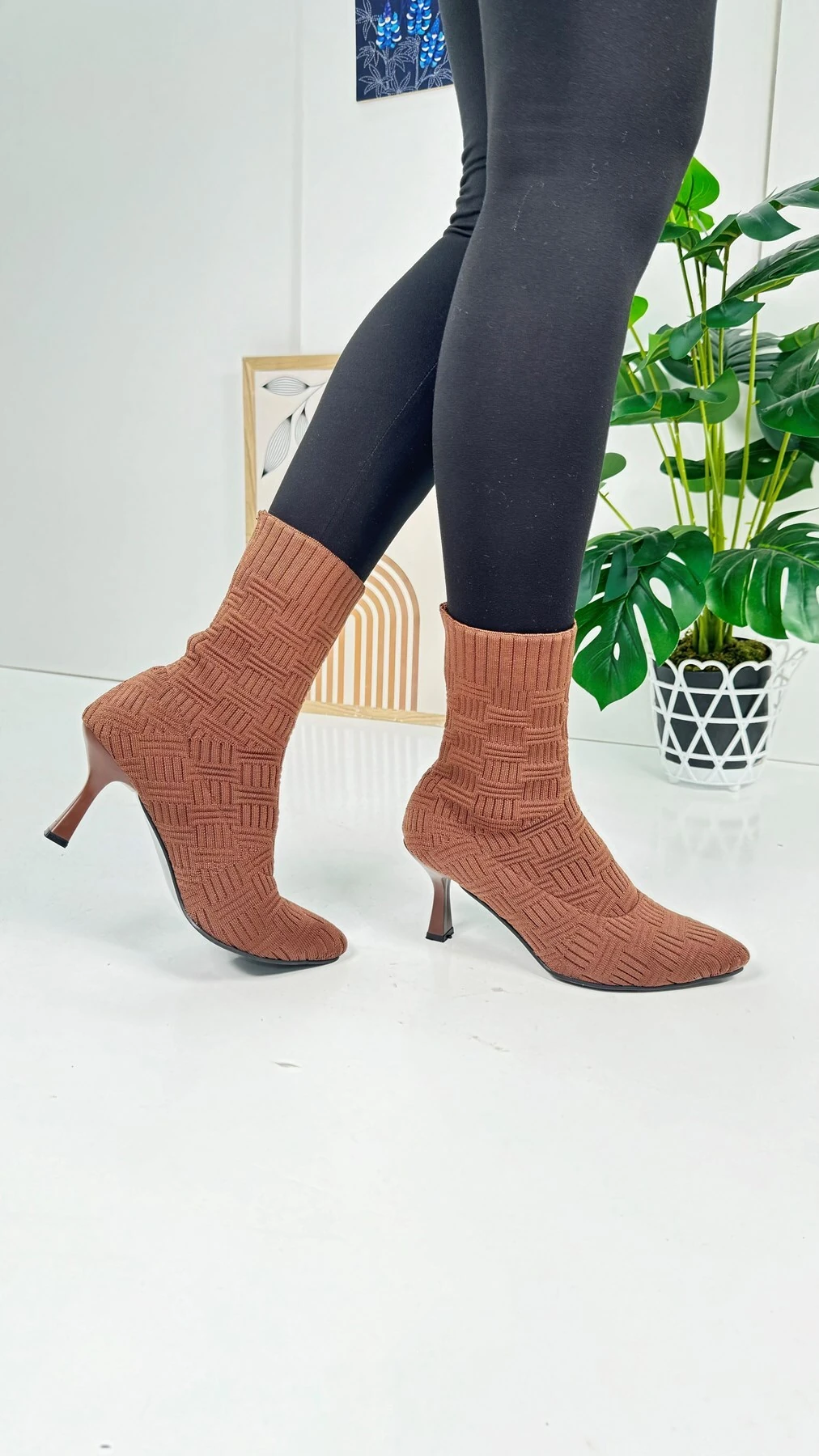 Günlük Kadın Bot Yüksek İnce Topuklu Triko Esnek Sivri Burunlu Tırtıklı Taban Rahat Bootie 170