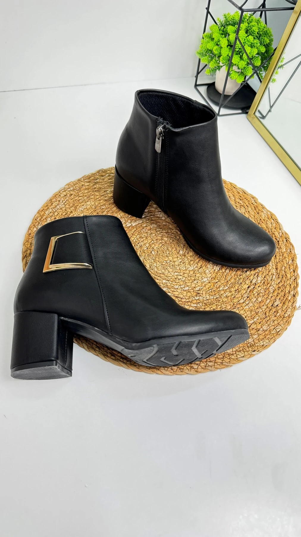 Günlük Kadın Bot Tokalı Fermuarlı Kalın Yüksek Topuklu Hafif Rahat 4698 02