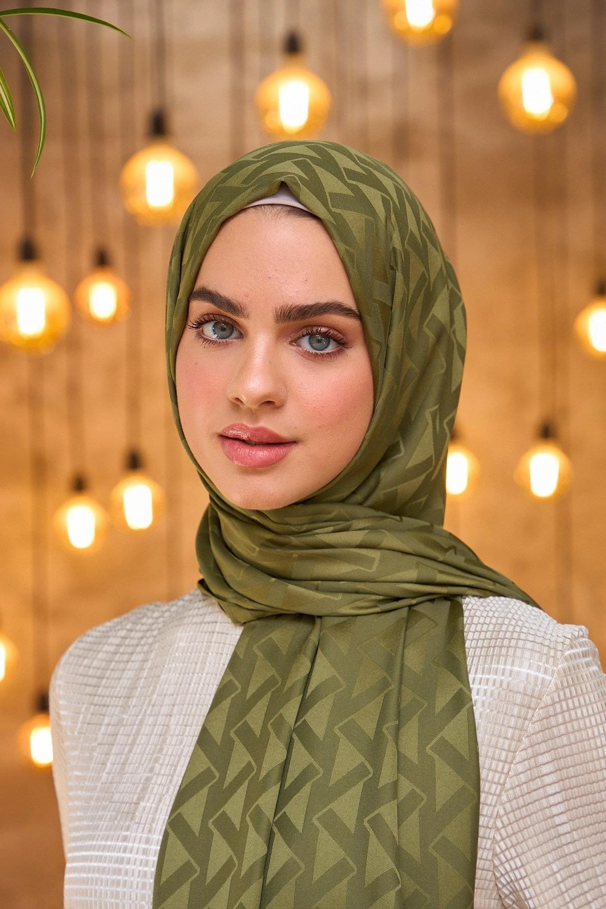 Yaz Işıltısı Koleksiyonu İpeksi Jakar Şal Haki 9014-10