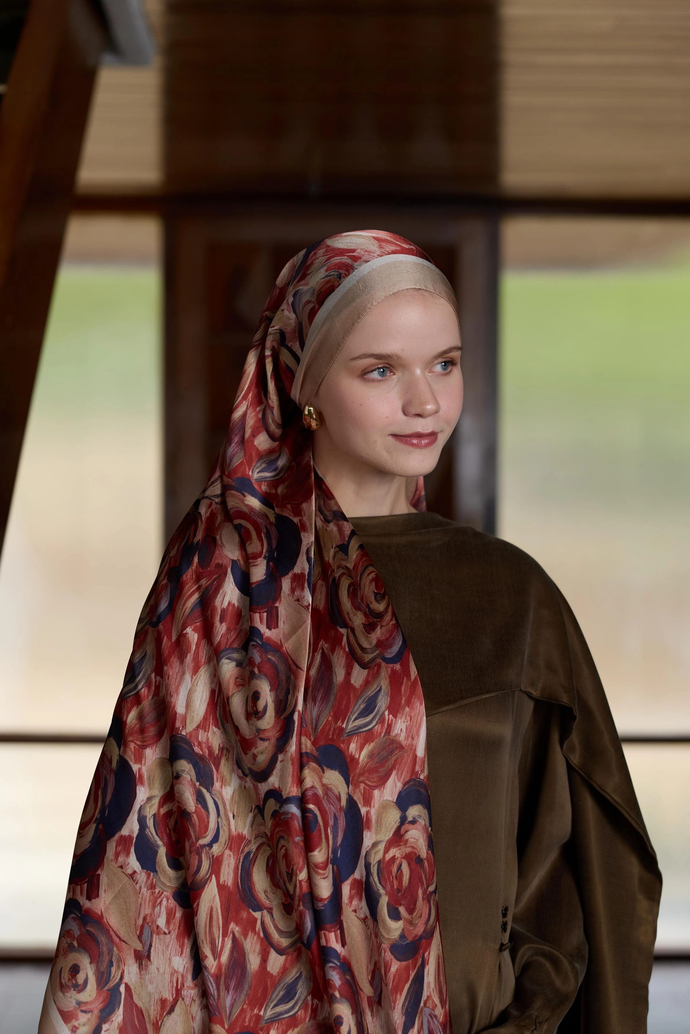 Winter Bloom Hint İpek Şal 5014 - Kırmızı