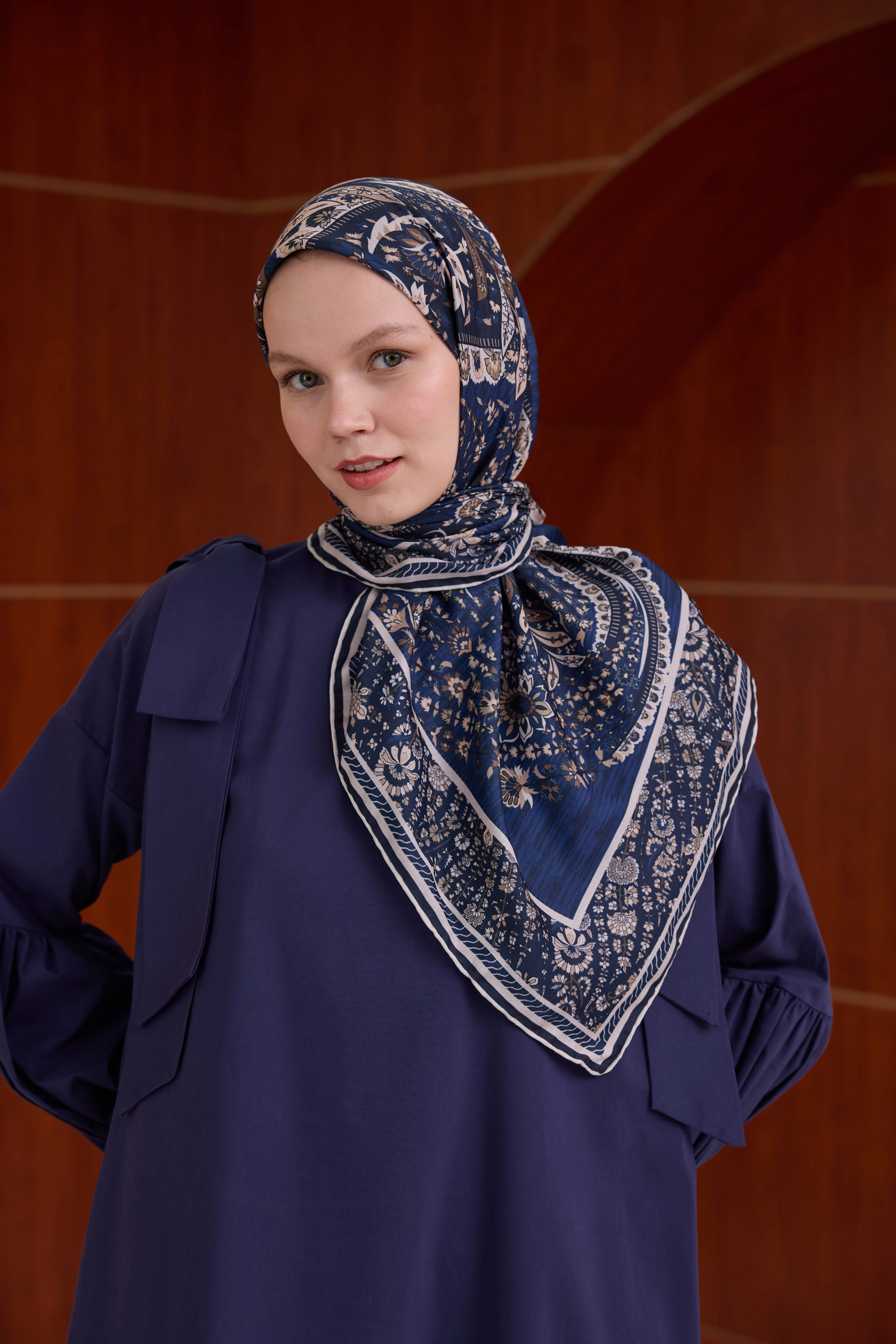 Winter Bloom Soft Eşarp 1242 - Açık Gri